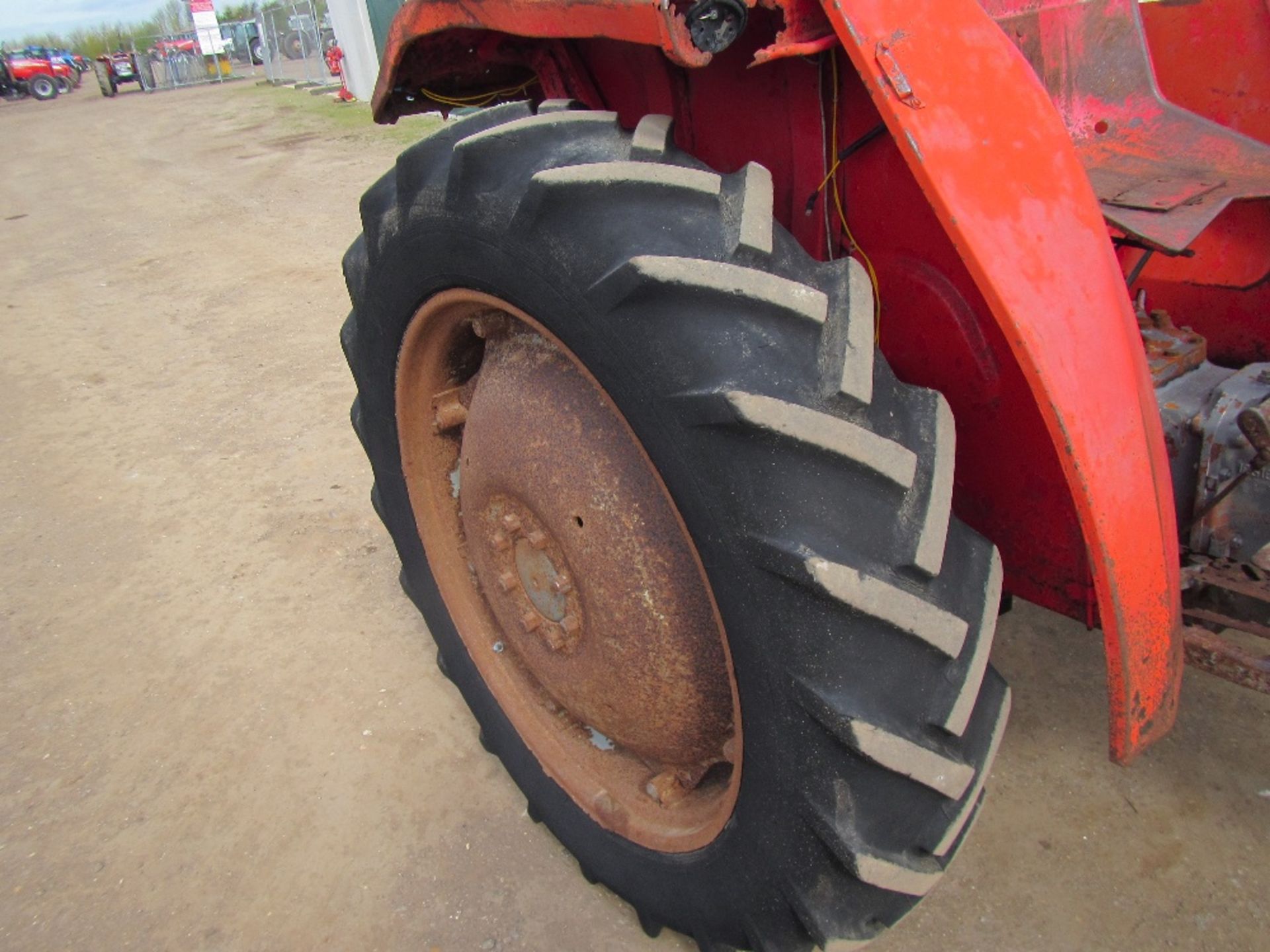 Massey Ferguson 168 Tractor c/w 4 Bolt Pump, Long PTO - Image 5 of 14