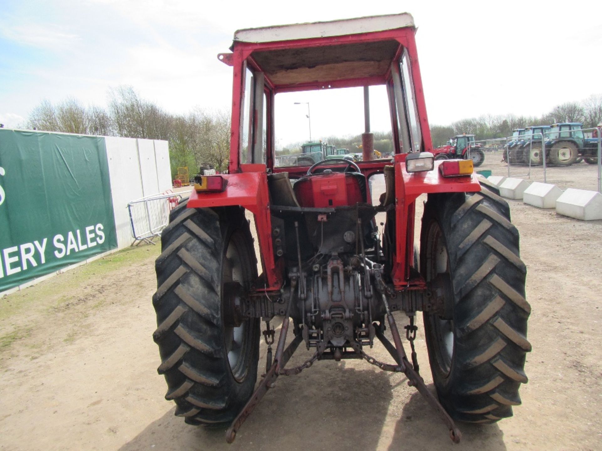 Massey Ferguson 265 Tractor - Image 6 of 15