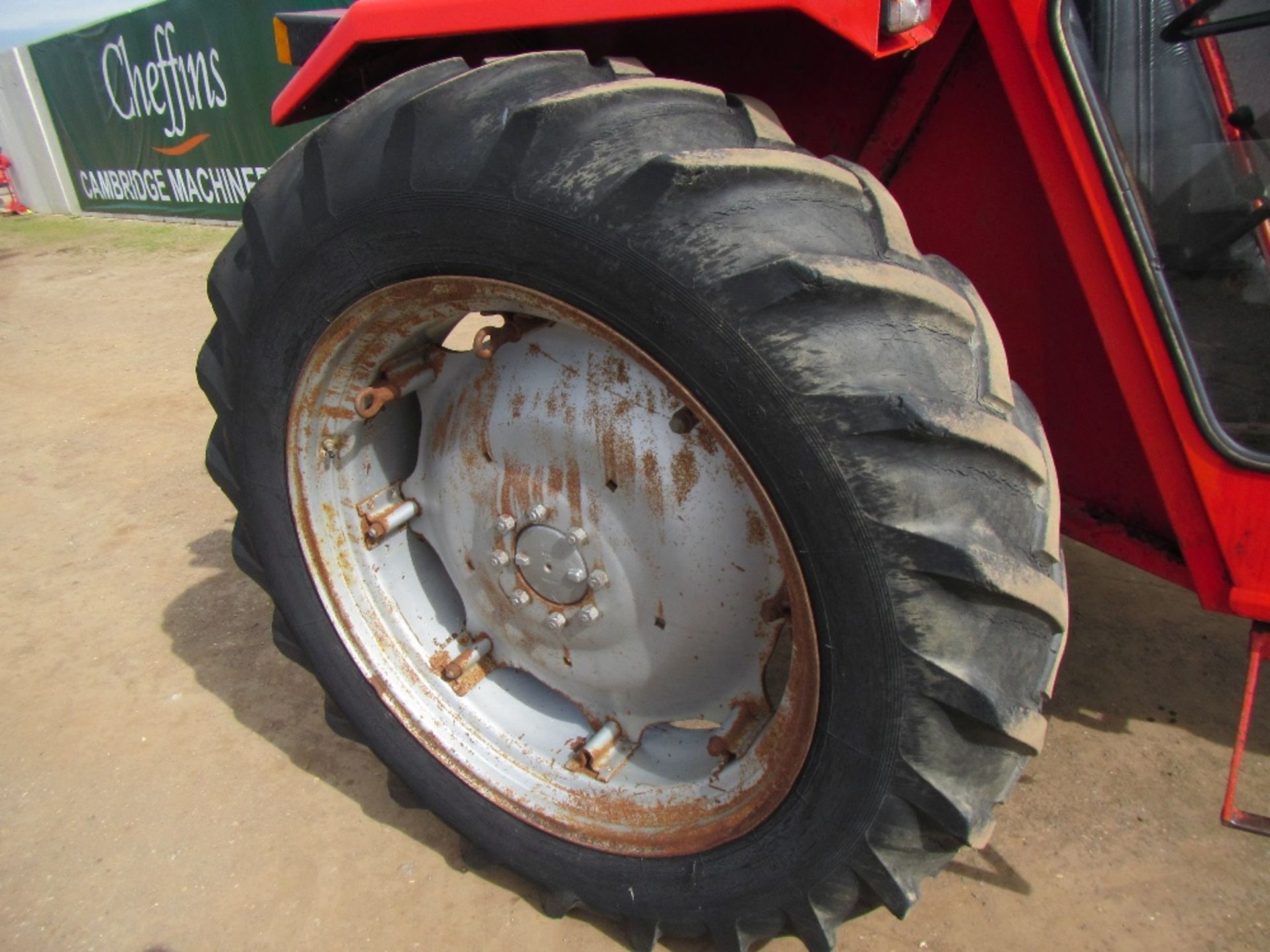 Massey Ferguson 265 Tractor - Image 5 of 15