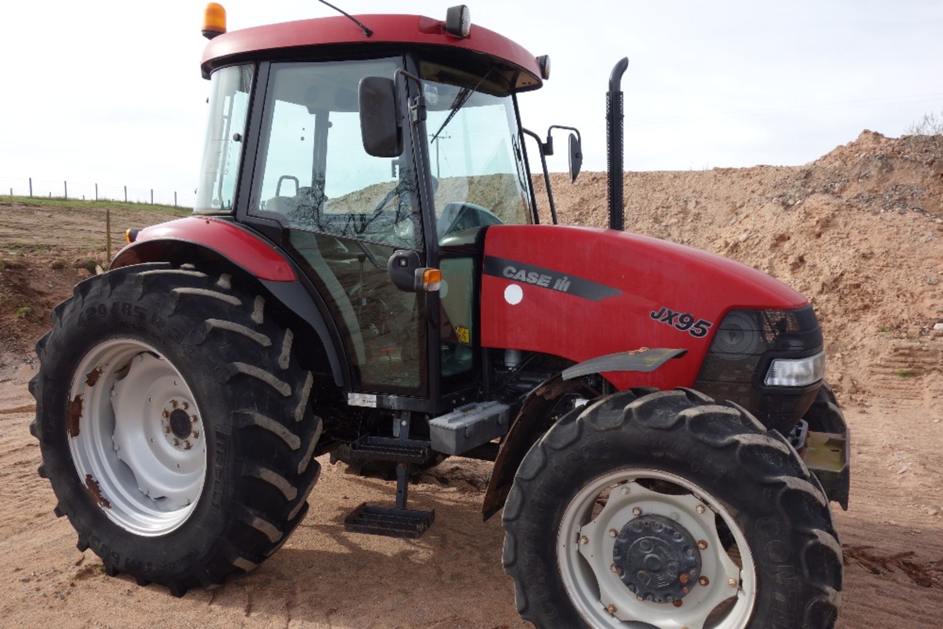 1993 Massey Ferguson 3070 2wd Tractor c/w 16 Speed Reg. No. K794 ONL