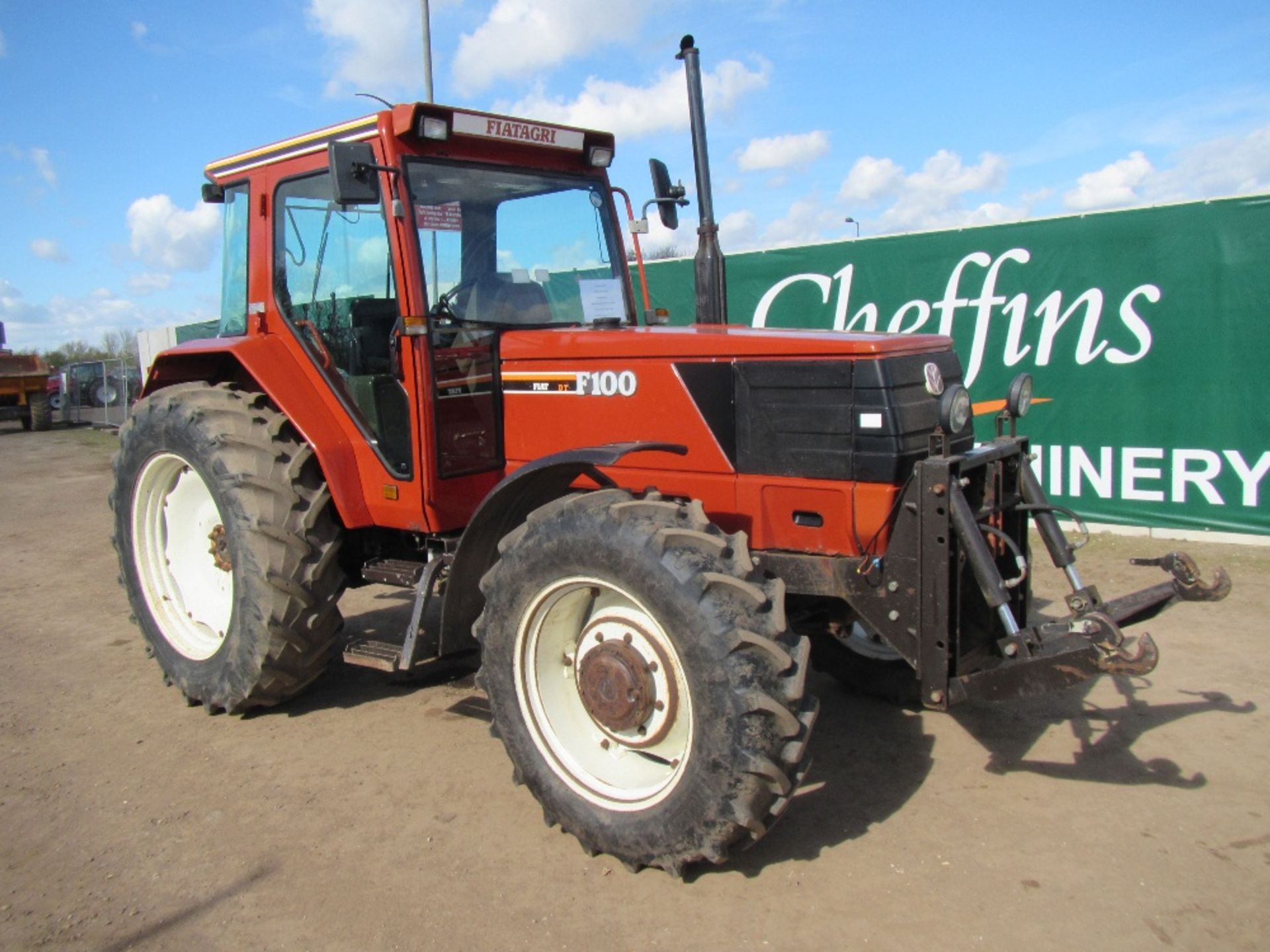 Fiat 100 4wd Tractor c/w Front Linkage, one owner from new. Reg Docs will be supplied. 5990 Hrs Reg. - Image 3 of 20