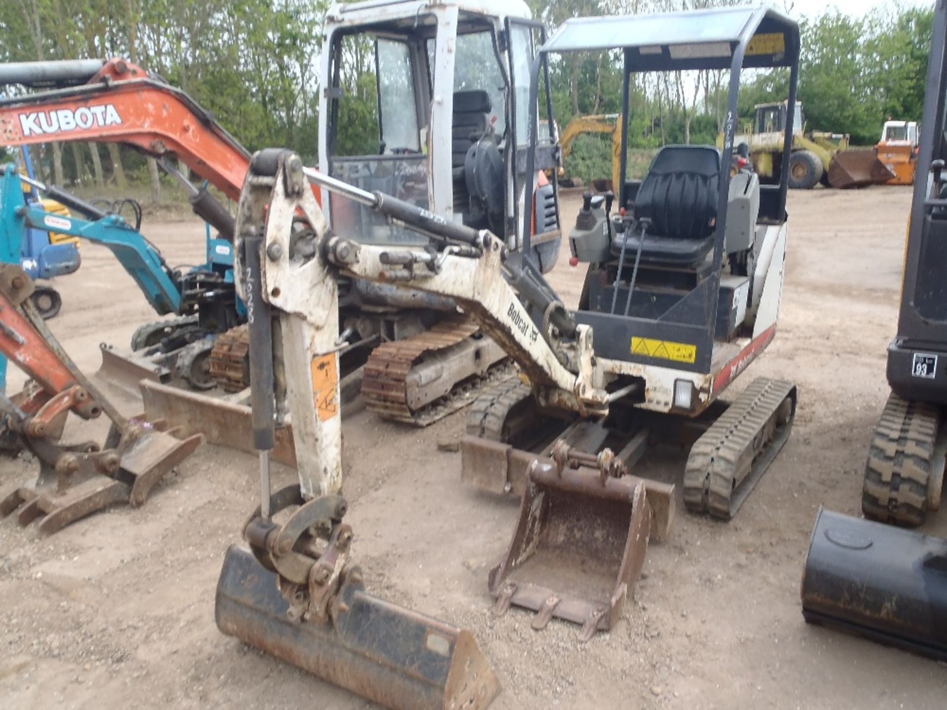 2009 Bobcat 319 Mini Digger c/w expanding undercarriage, 2 speed, q/h, 2no. buckets
