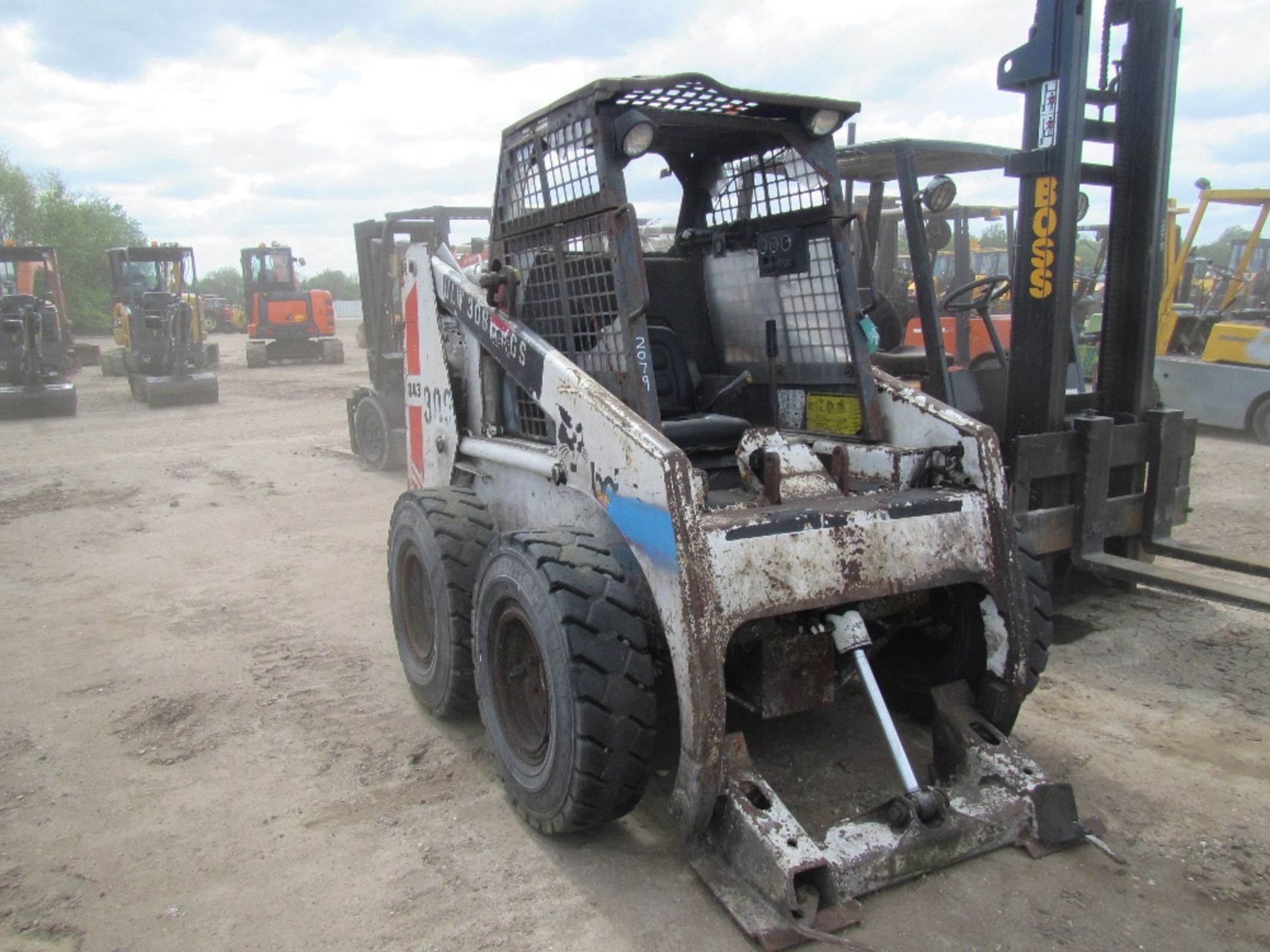 Bobcat 874 Skid Steer for spares or repair - Image 2 of 4