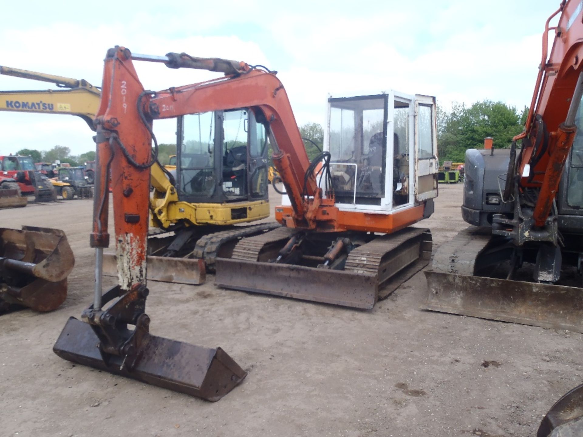 5 of 5 Ton Mini Excavator c/w 2 buckets