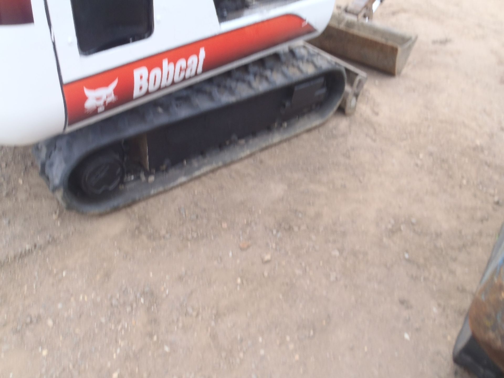 Bobcat 320 Mini Digger - Image 7 of 8