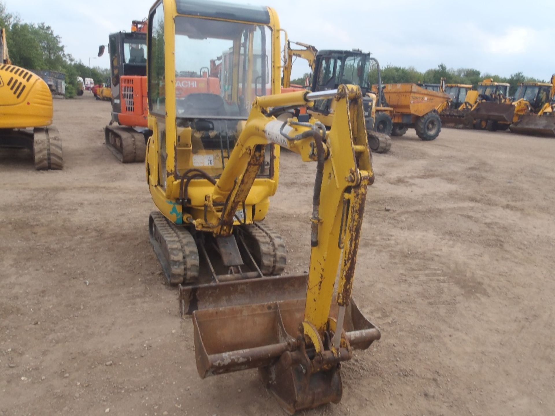 Komatsu PC15R Mini Digger - Image 2 of 7