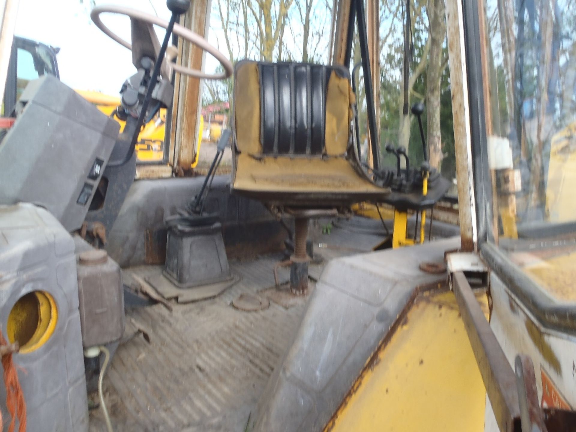 JCB 3CX 2wd Digger Reg. No. CFK 174Y Ser. No. 299505 - Image 8 of 8