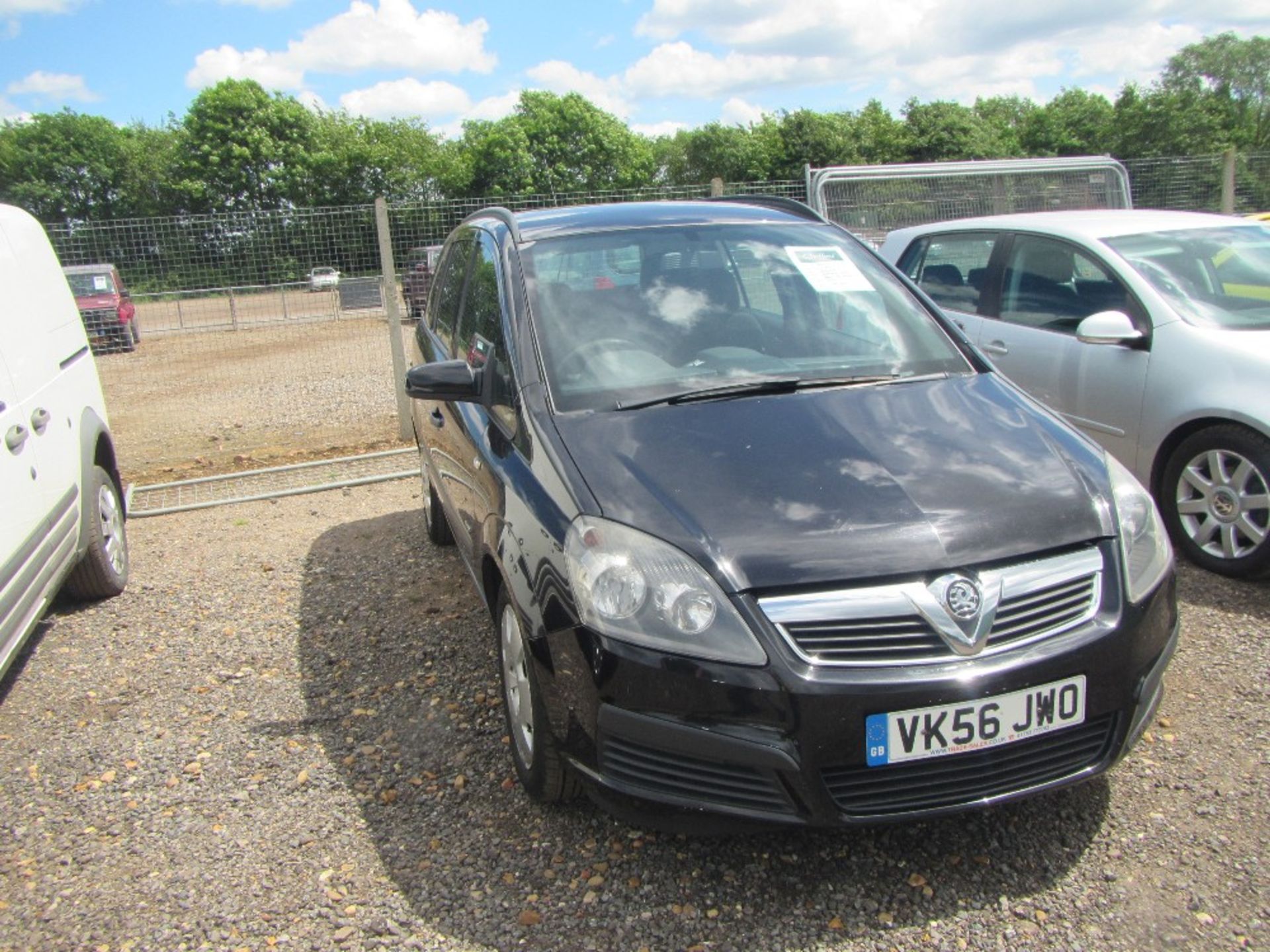 Vauxhall Zafira CDTI Diesel 1.9ltr c/w 6 speed gearbox, 7 seats & V5. Black Mileage: 196,485 MOT - Image 3 of 8
