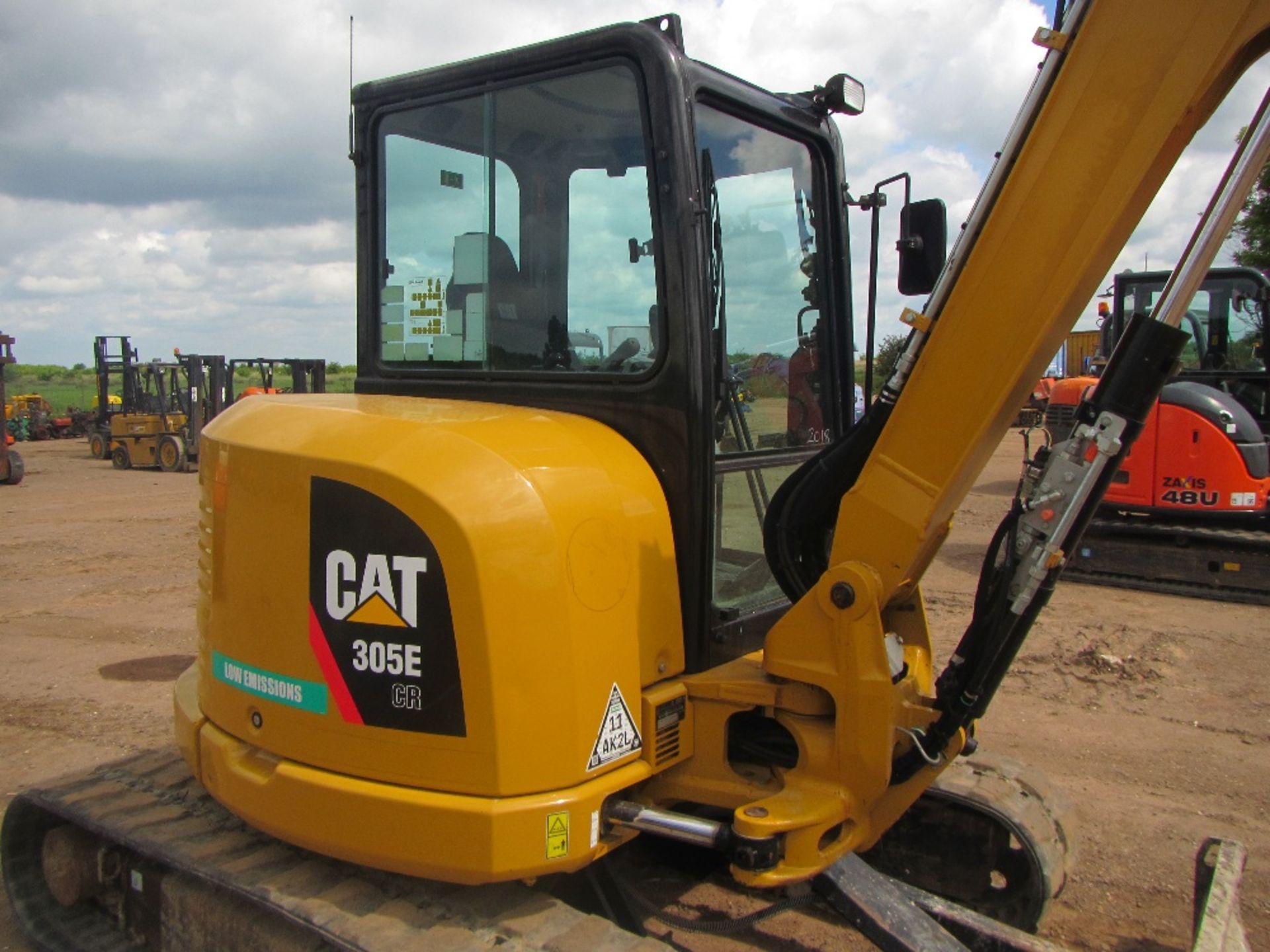 Caterpillar 305E Excavator Ser No CAT0305EJXFA03777 - Image 6 of 12