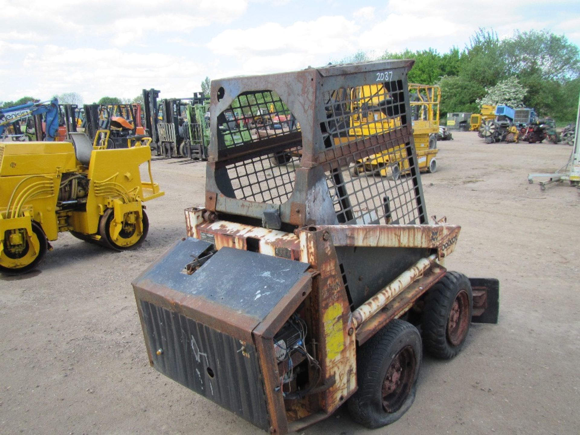 Bobcat Mini Farmboy Skid Steer - Image 3 of 3