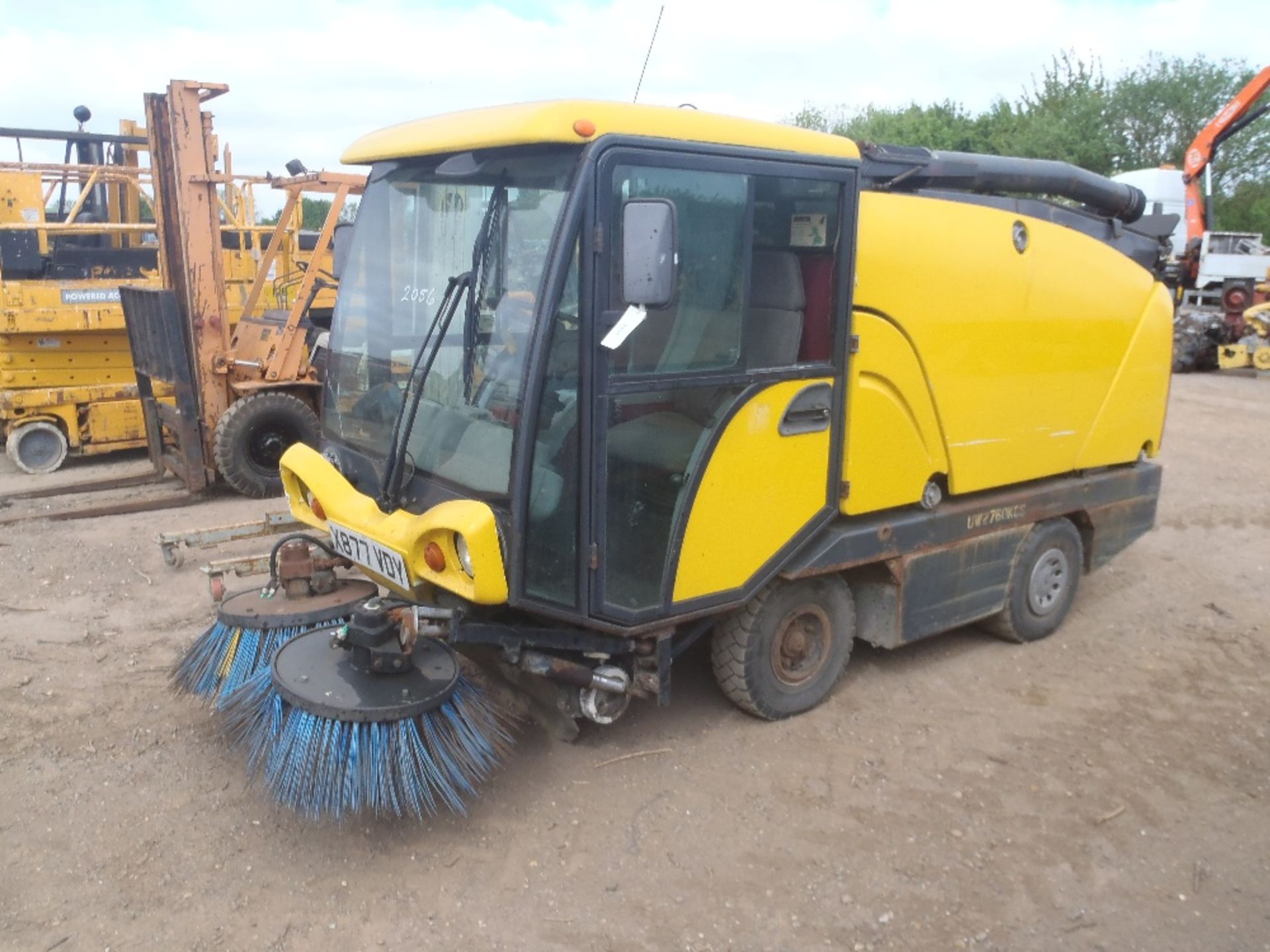 Johnston Road Sweeper Reg. No. X877 VDY c/w V5 - Image 2 of 6