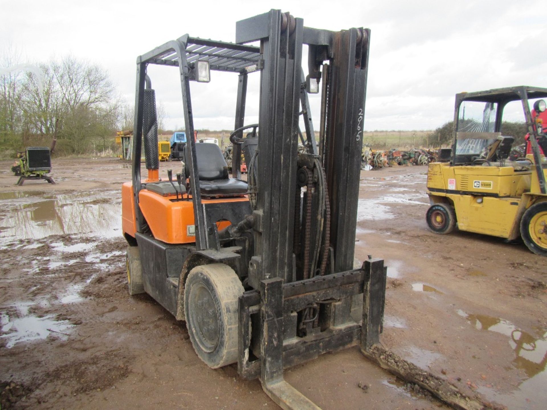 Daewoo D305-3 3 Ton Diesel Forklift c/w 4730mm Triplex Mast Ser. No. FK02031 - Image 2 of 5