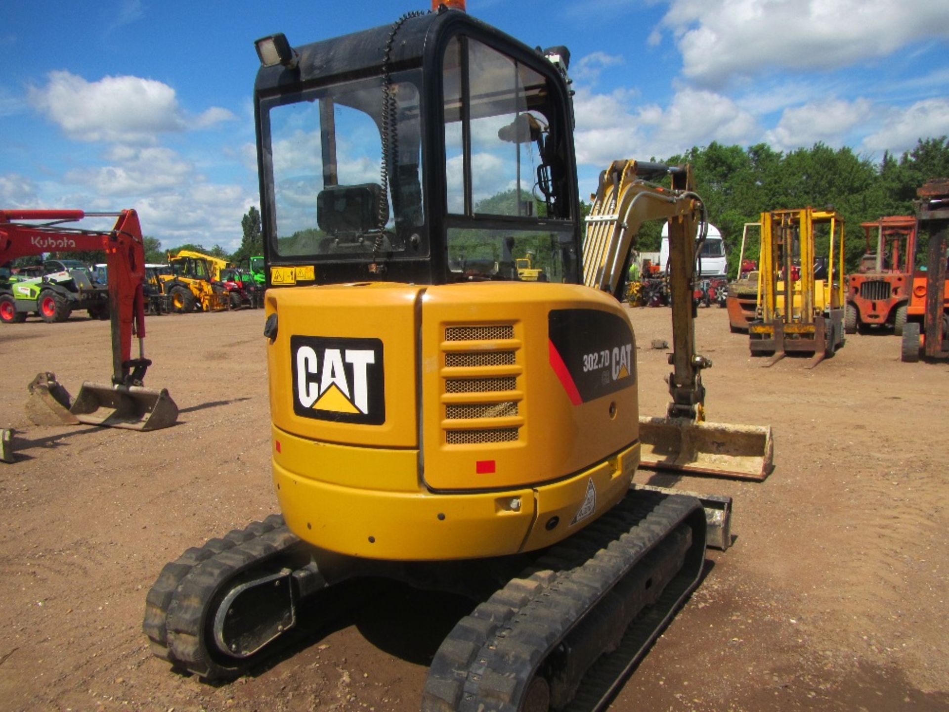 2014 Caterpillar 302.7D Excavator c/w rubber tracks, full cab, manual hitch, 2 buckets, 1 owner, - Image 7 of 9