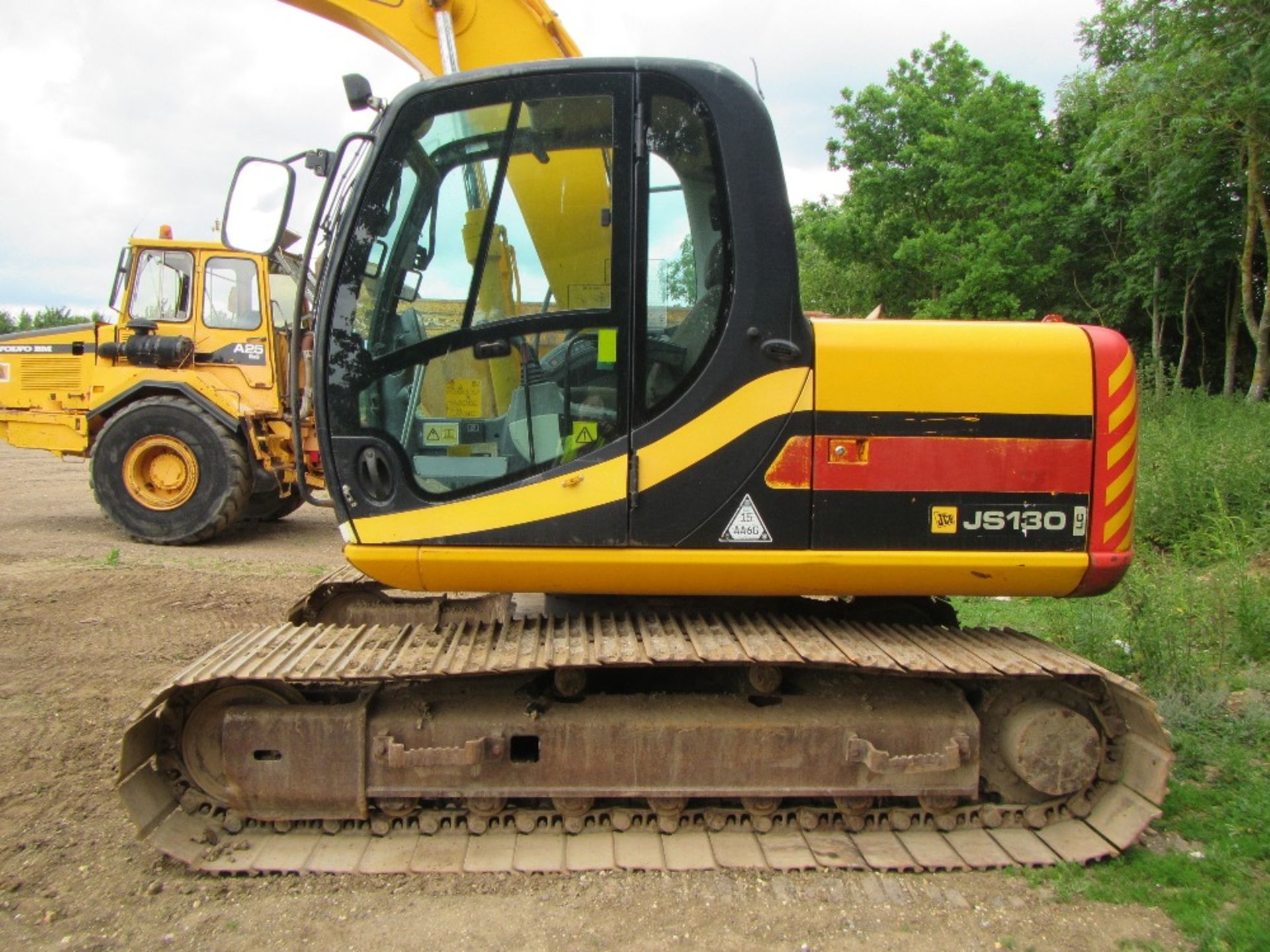 2008 JCB JS130 Excavator c/w hammer circuit & double locking, hydraulic quick hitch Hours: 9300 - Image 7 of 10
