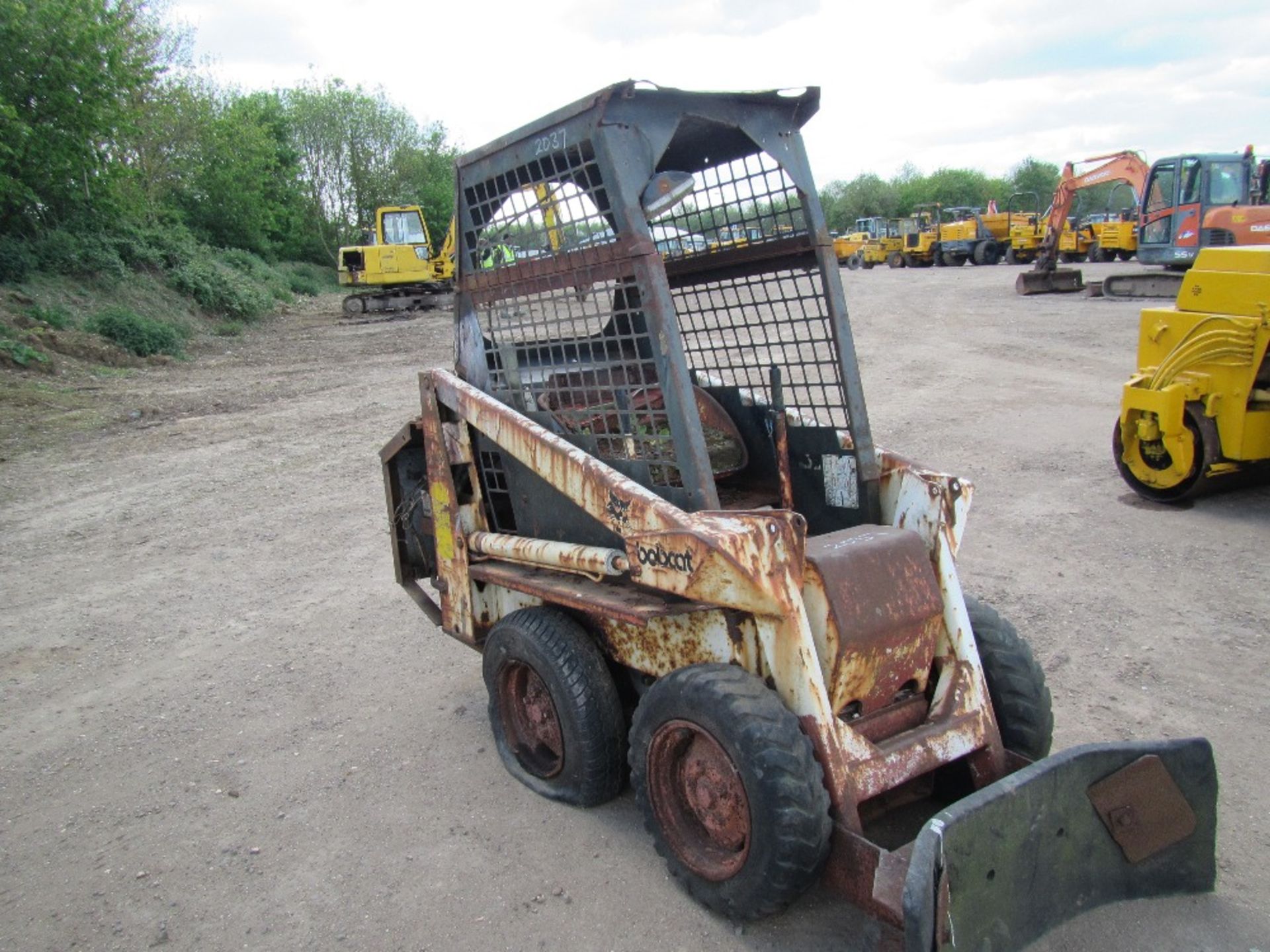 Bobcat Mini Farmboy Skid Steer - Image 2 of 3