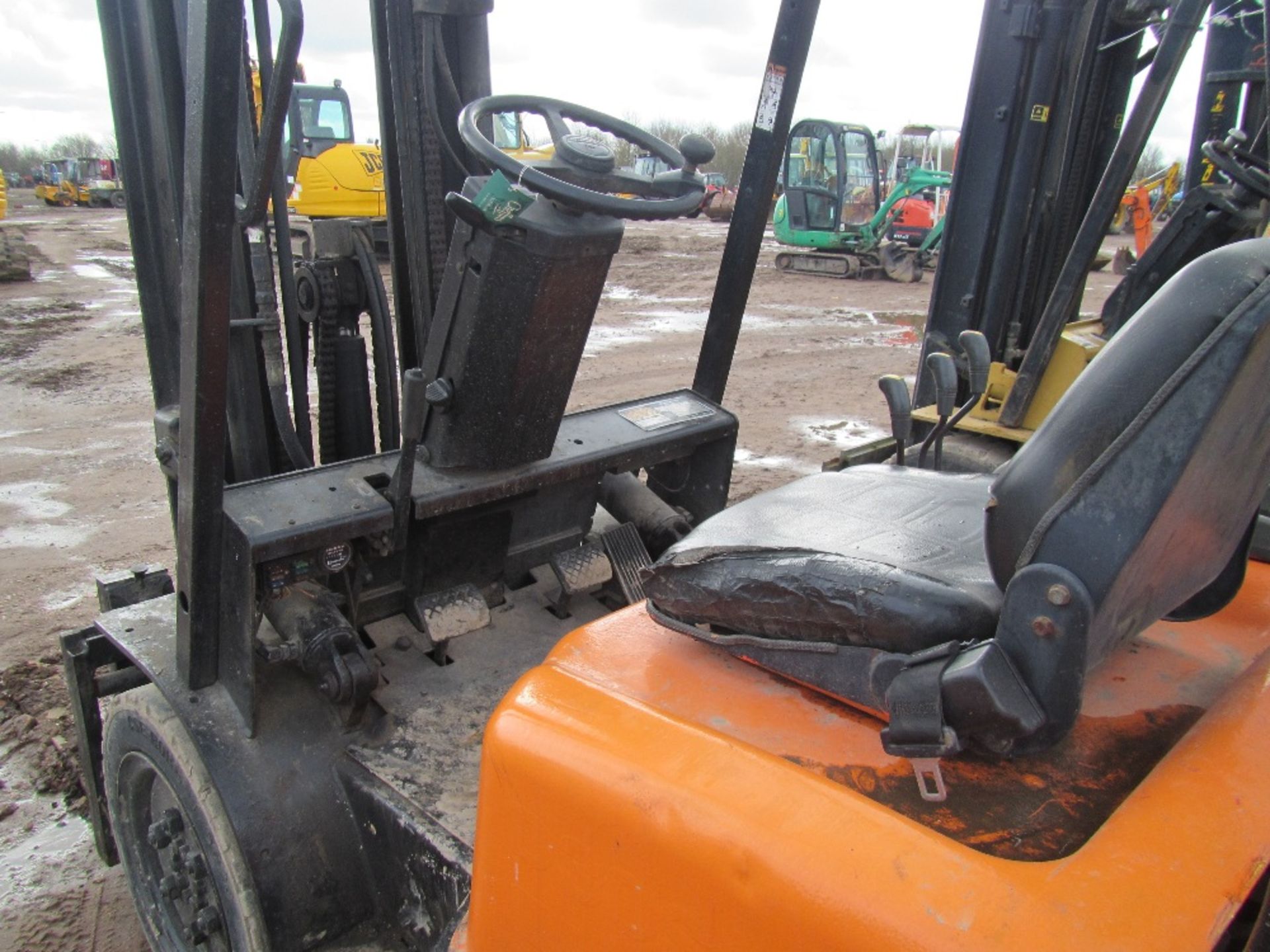 Daewoo D305-3 3 Ton Diesel Forklift c/w 4730mm Triplex Mast Ser. No. FK02031 - Image 5 of 5