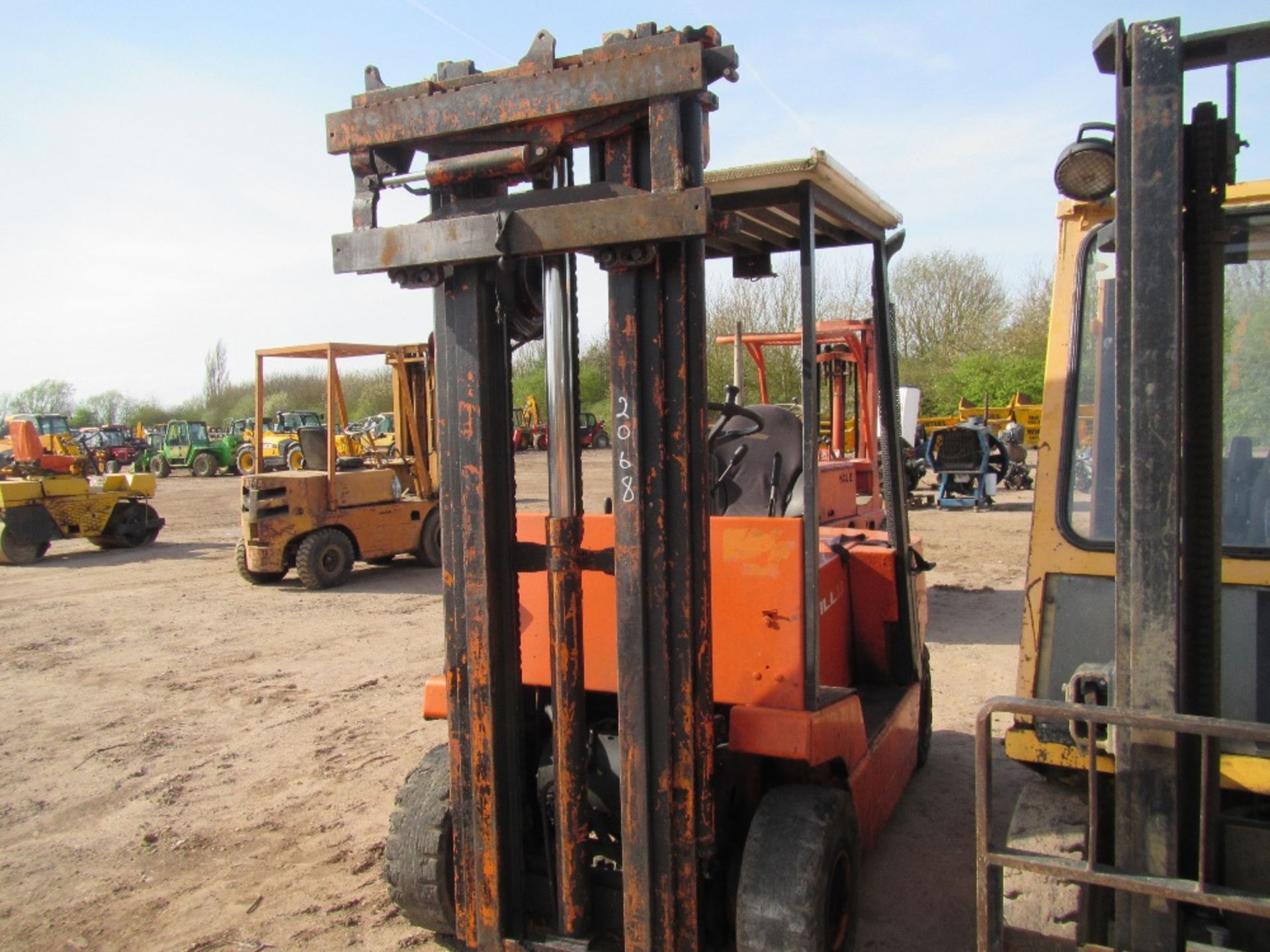 Stihl 2.5 Ton Forklift UNRESERVED LOT