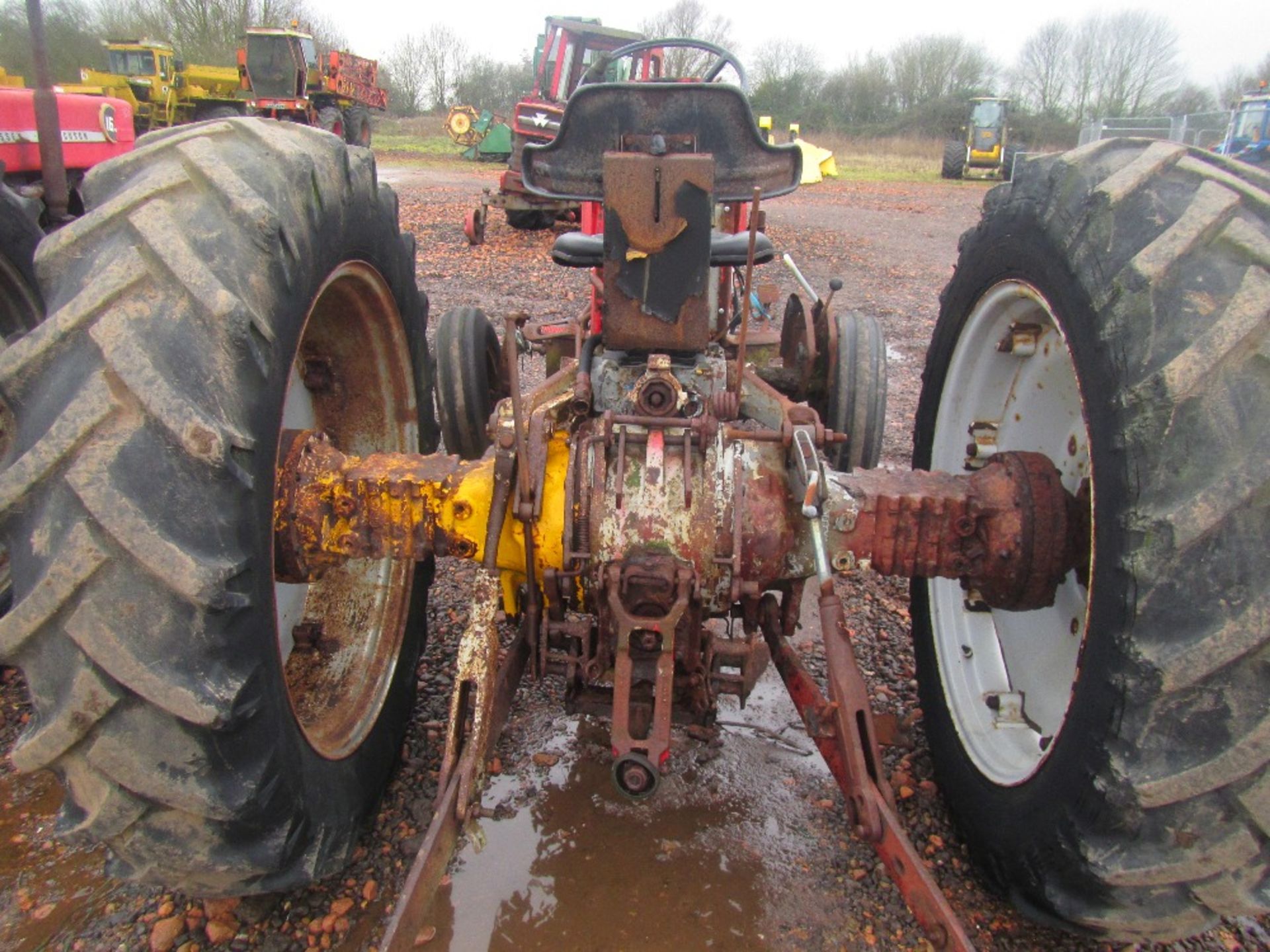 Massey Ferguson 168 2wd Tractor c/w 4 bolt pump & long pto - Image 5 of 7