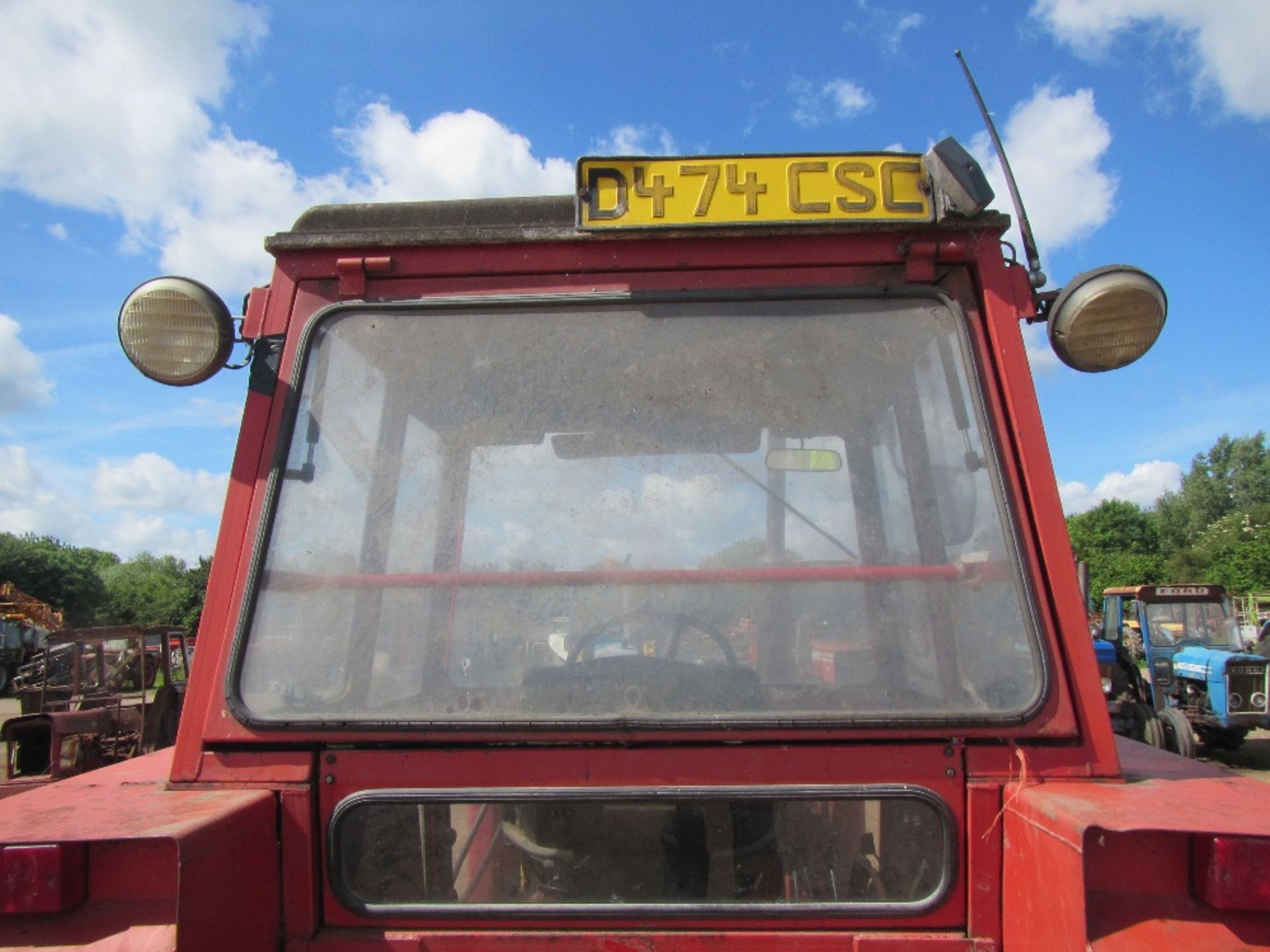 Massey Ferguson 265 Tractor c/w loader Reg. No. D474 CSC UNRESERVED LOT - Image 8 of 15