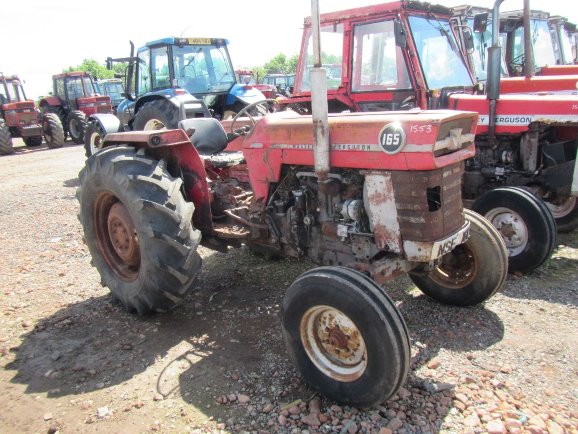Massey Ferguson 165 Tractor c/w 4 bolt lift pump - Image 3 of 7