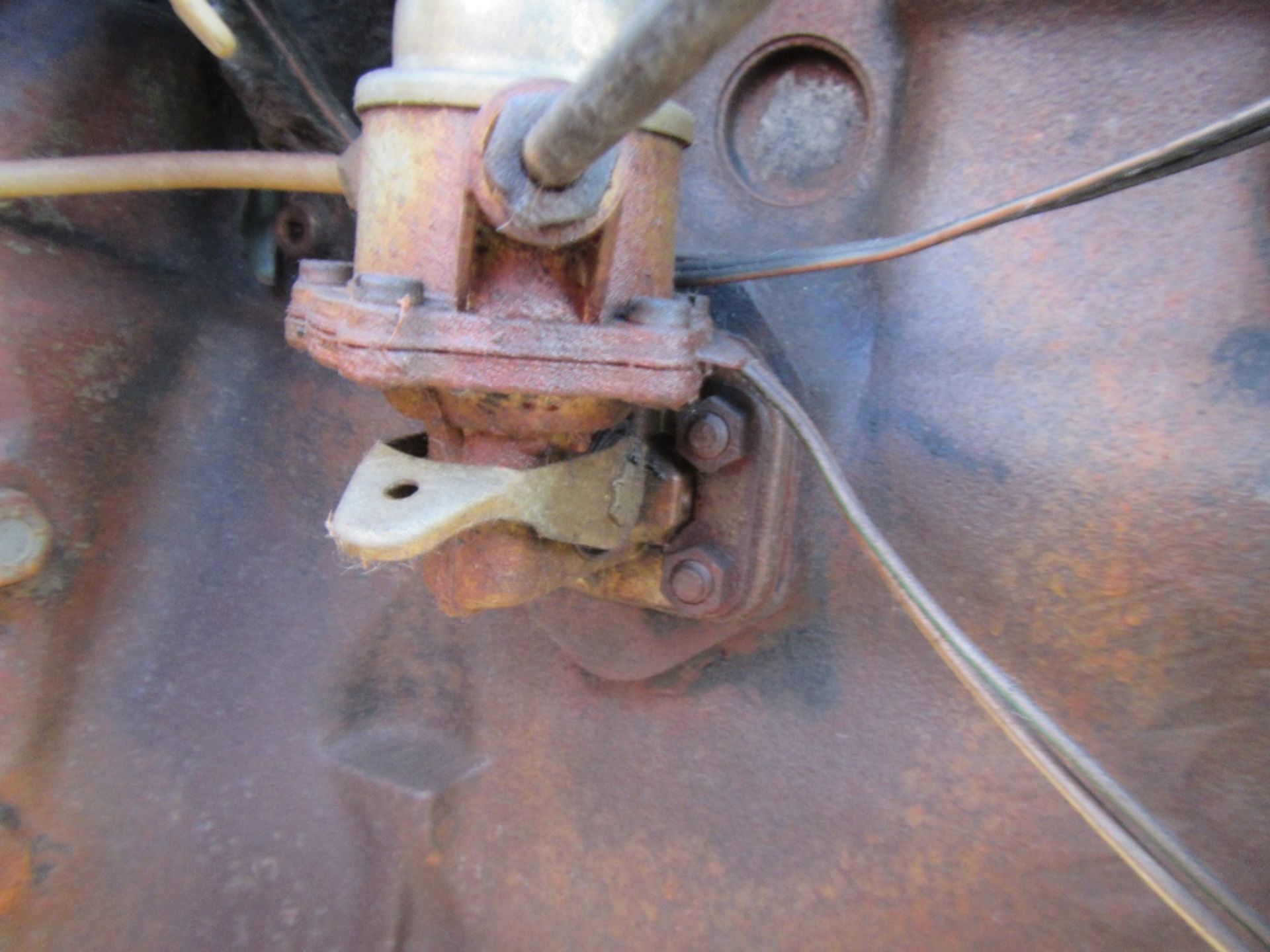 Massey Ferguson 188 2wd Tractor c/w 4 bolt lift pump Ser. No. 355601 - Image 5 of 9