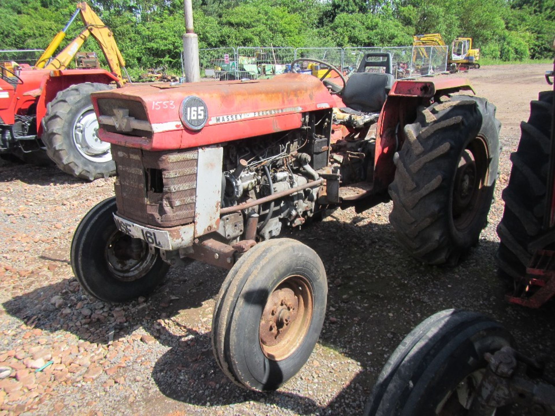 Massey Ferguson 165 Tractor c/w 4 bolt lift pump