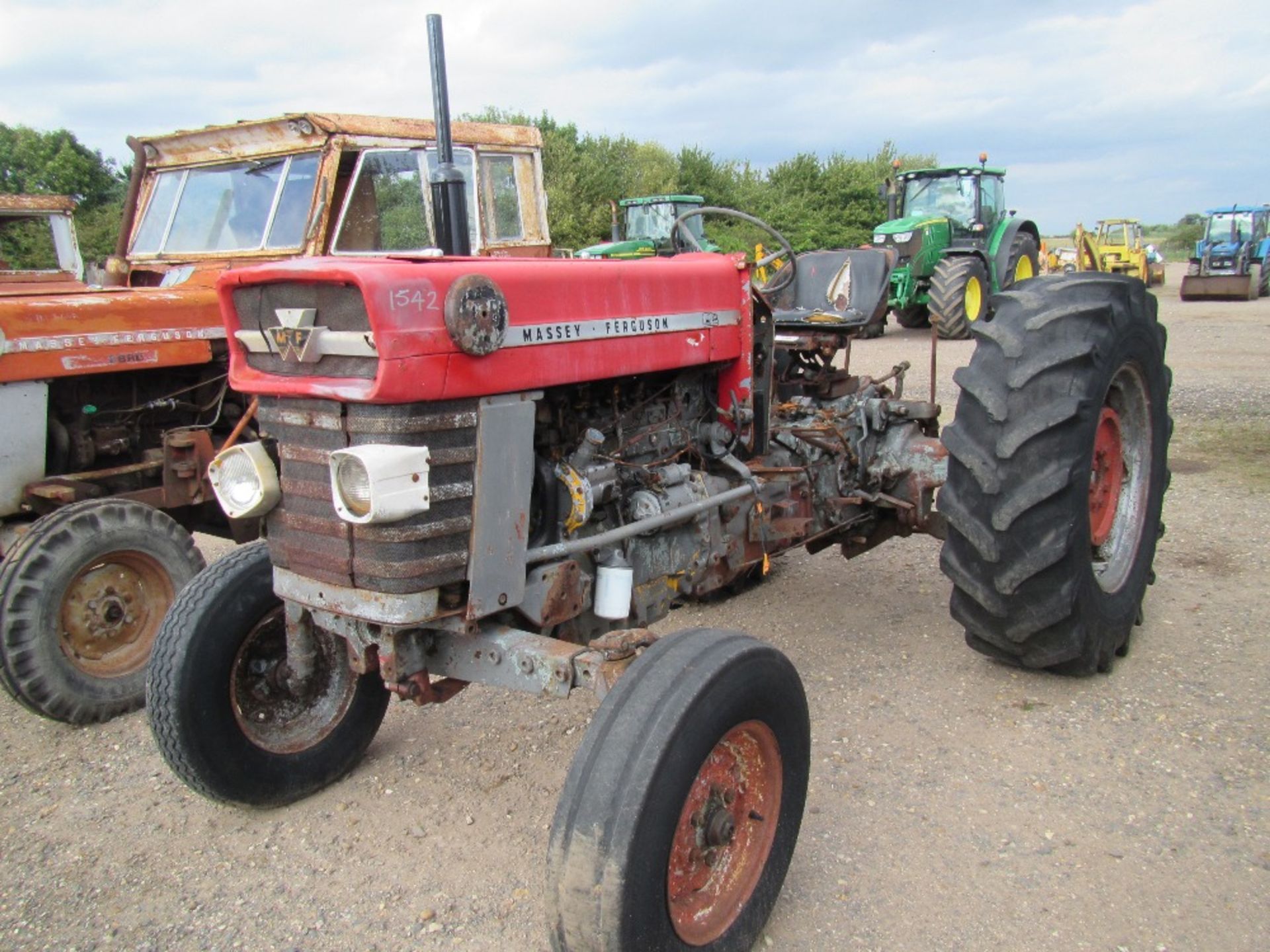 Massey Ferguson 188 2wd Tractor c/w 4 Bolt Pump. Ser. No. 359351