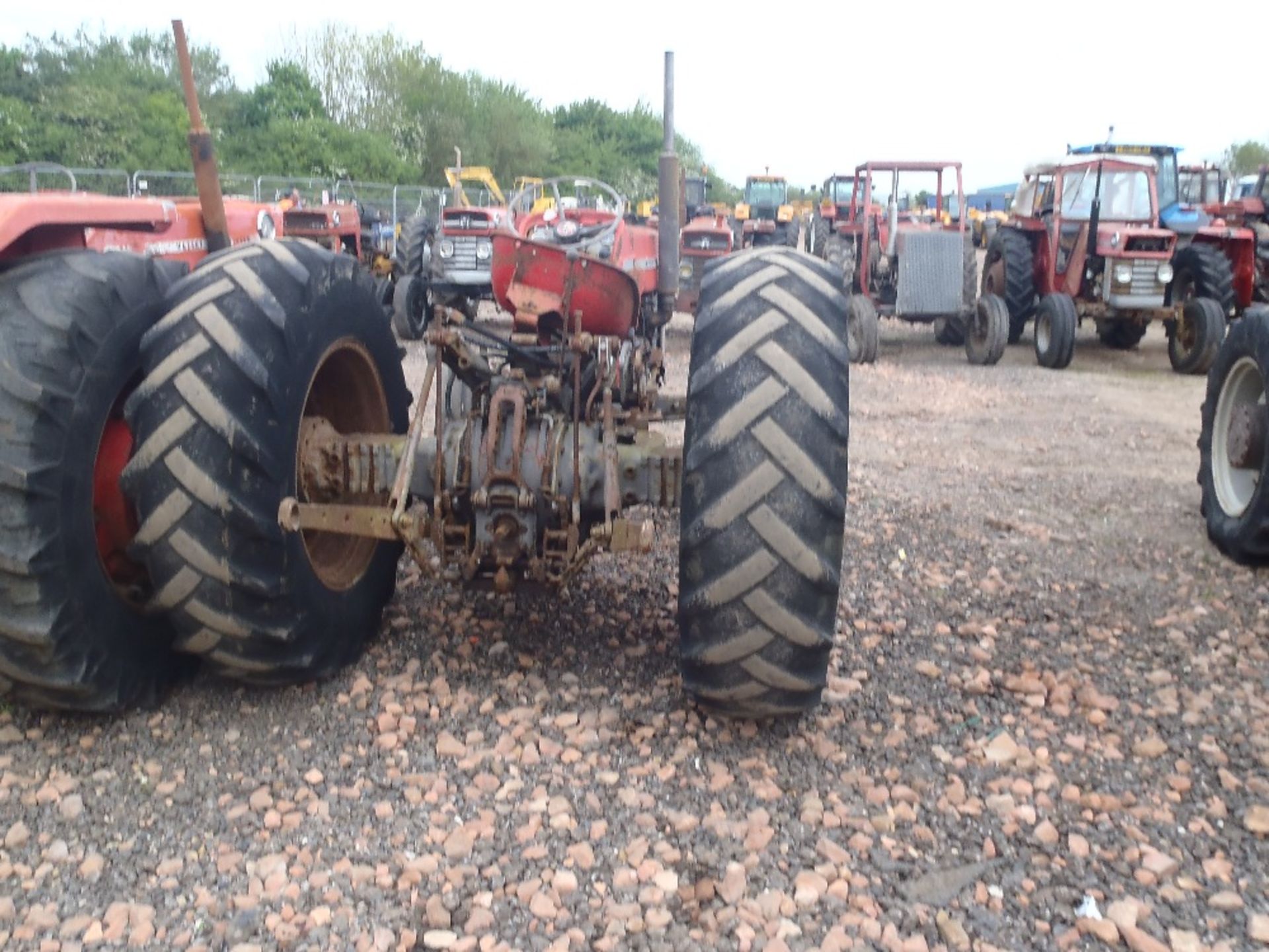 Massey Ferguson 165 Tractor c/w 4 bolt pump, long pto Ser. No. 169067 - Image 4 of 5