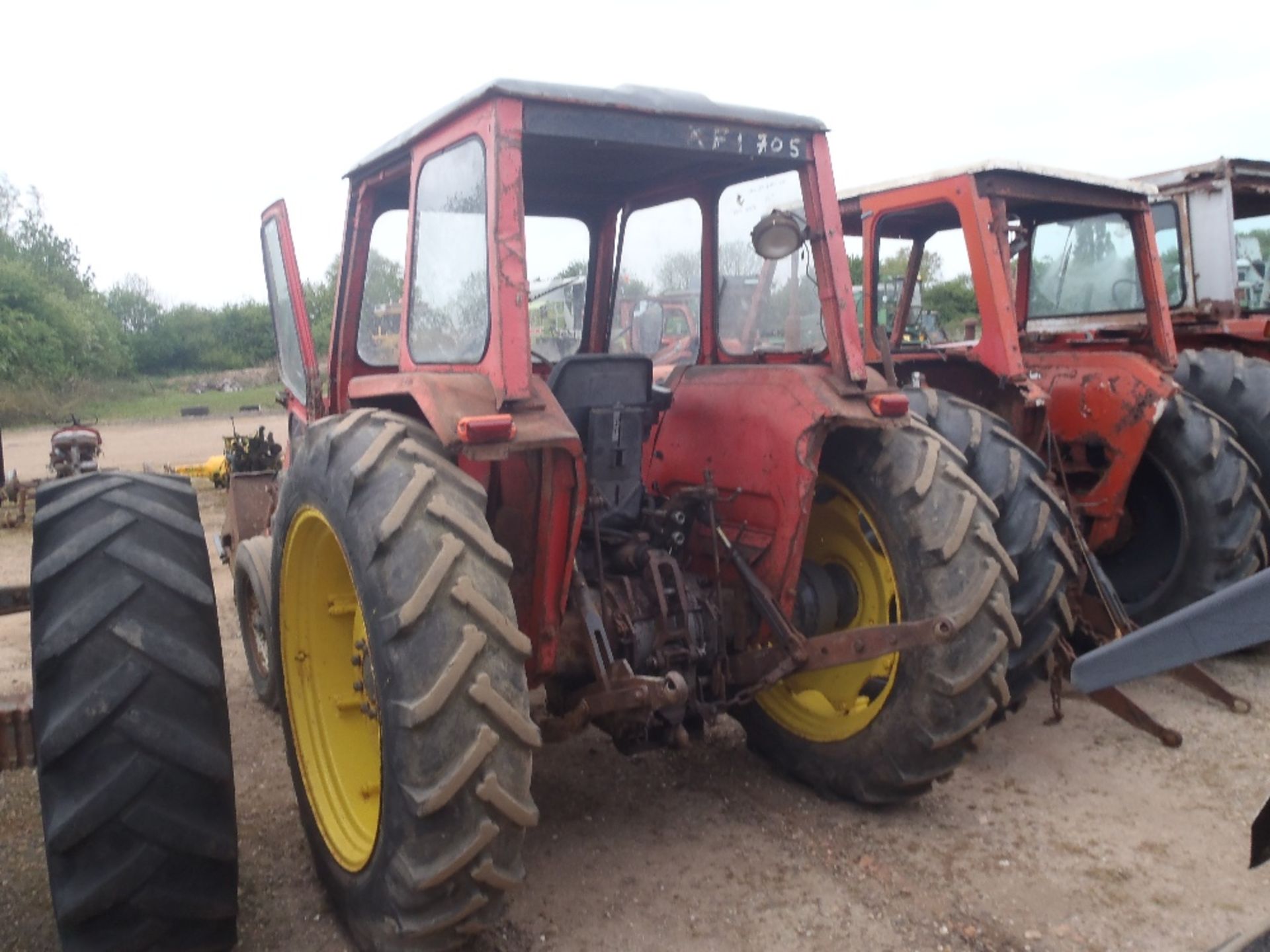 Massey Ferguson 168 Tractor c/w loader - Image 4 of 5