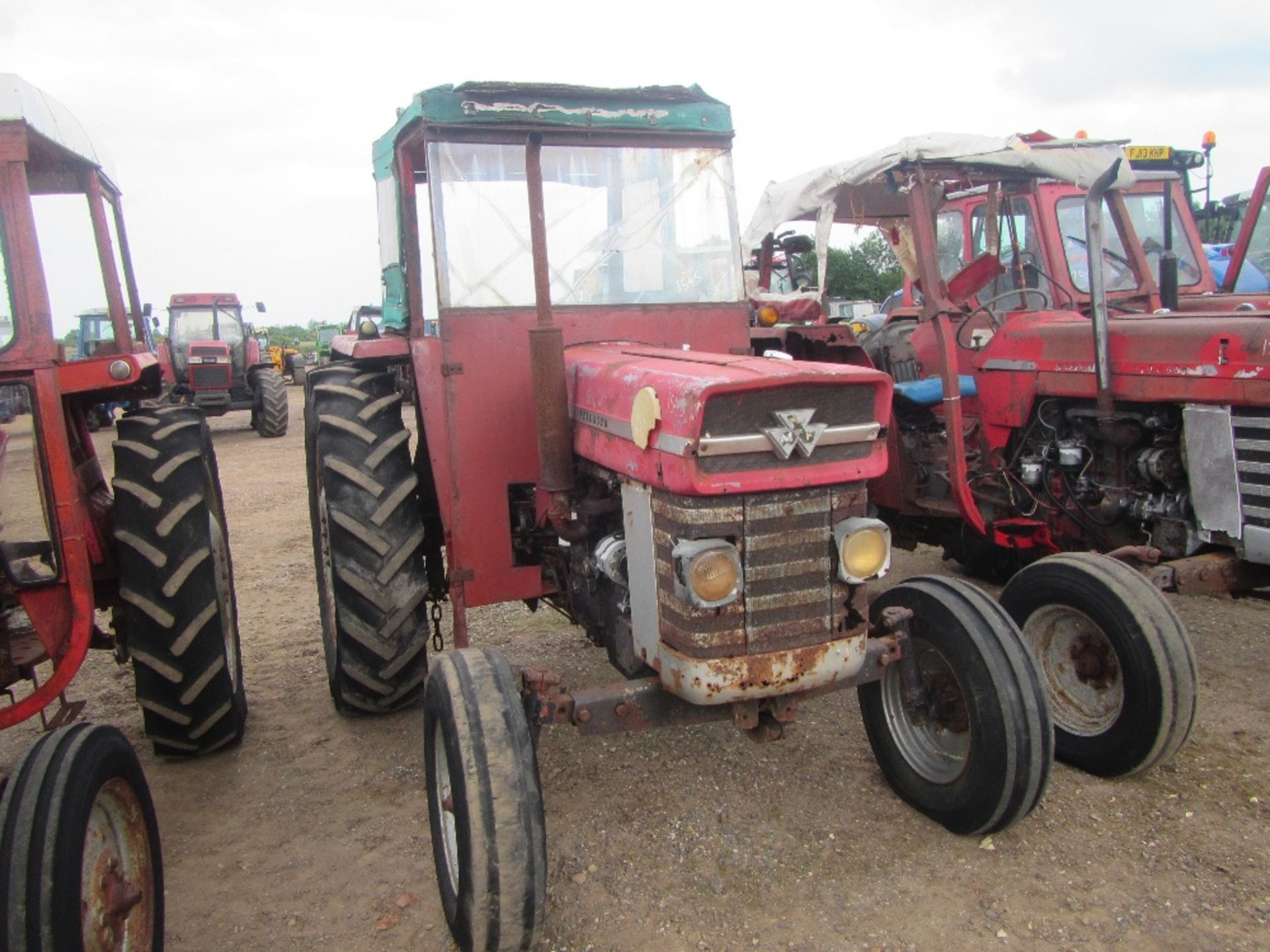 Massey Ferguson 165 Tractor c/w square axle - Image 2 of 6