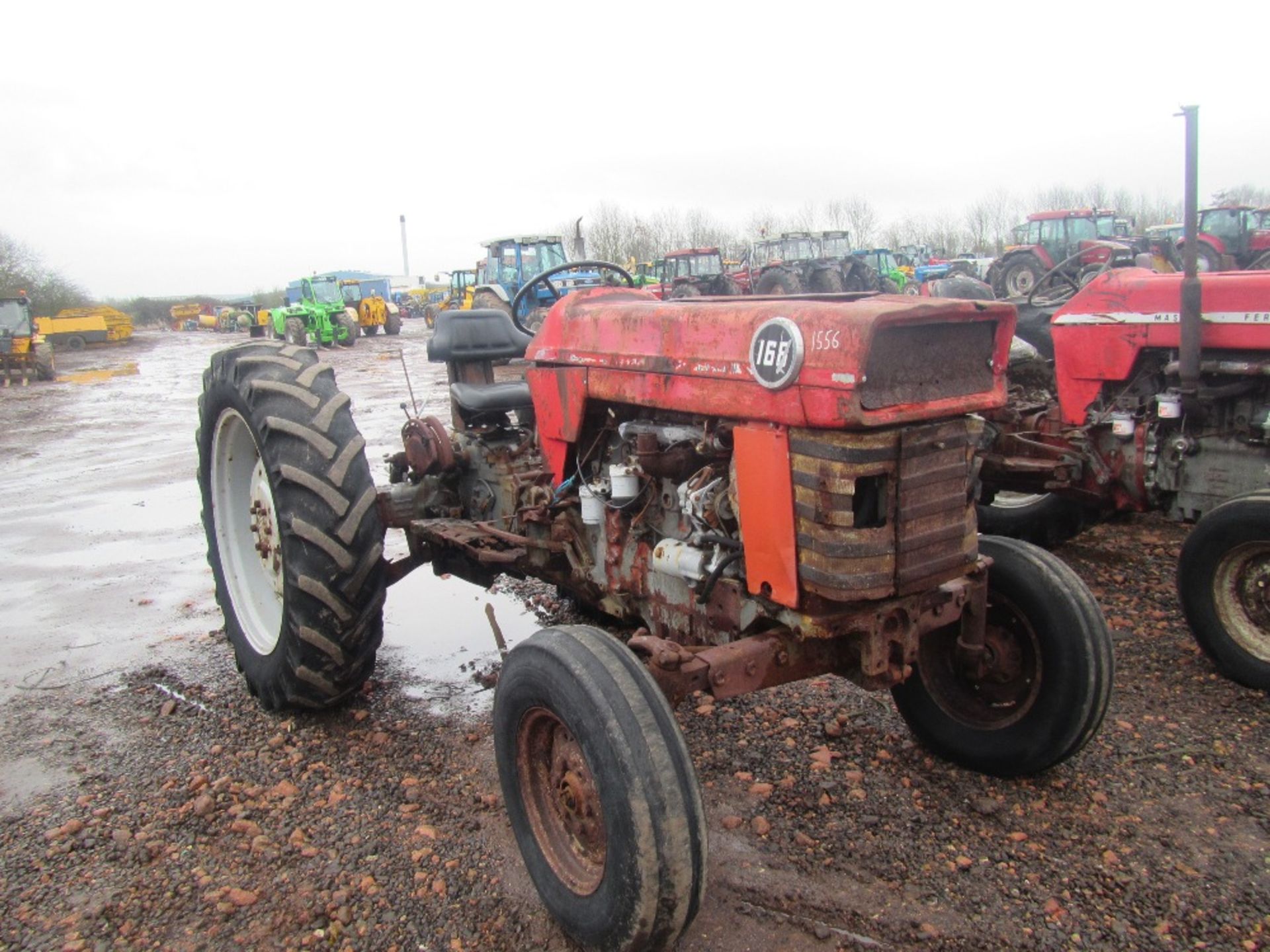 Massey Ferguson 168 2wd Tractor c/w 4 bolt pump & long pto - Image 3 of 7