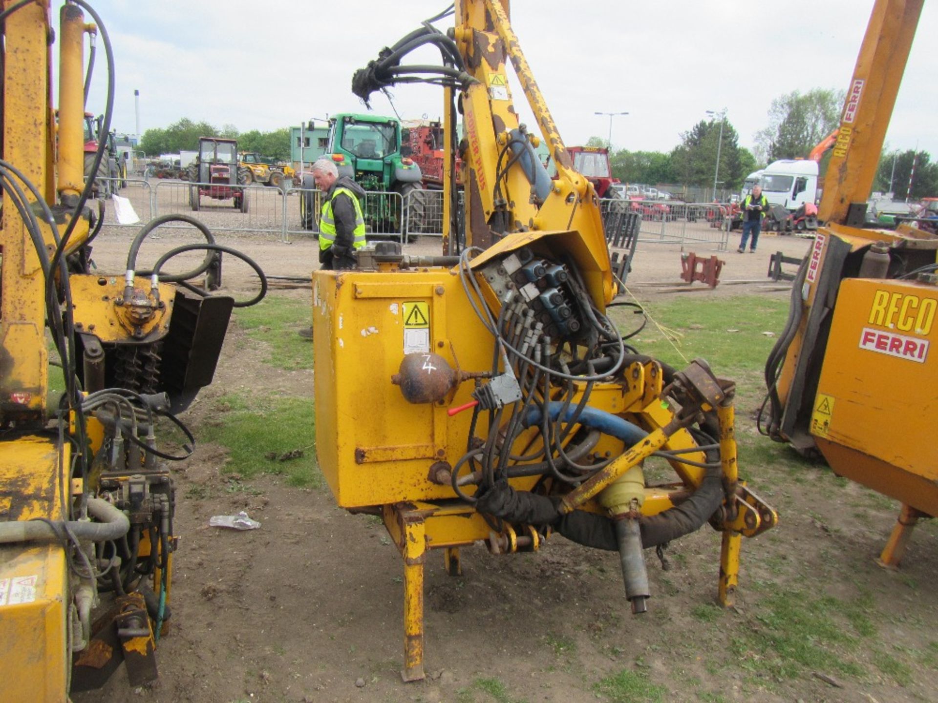 Bomford BS8 PTO Driven Hydraulic Flail Arm to suit 3 point linkage, c/w controls