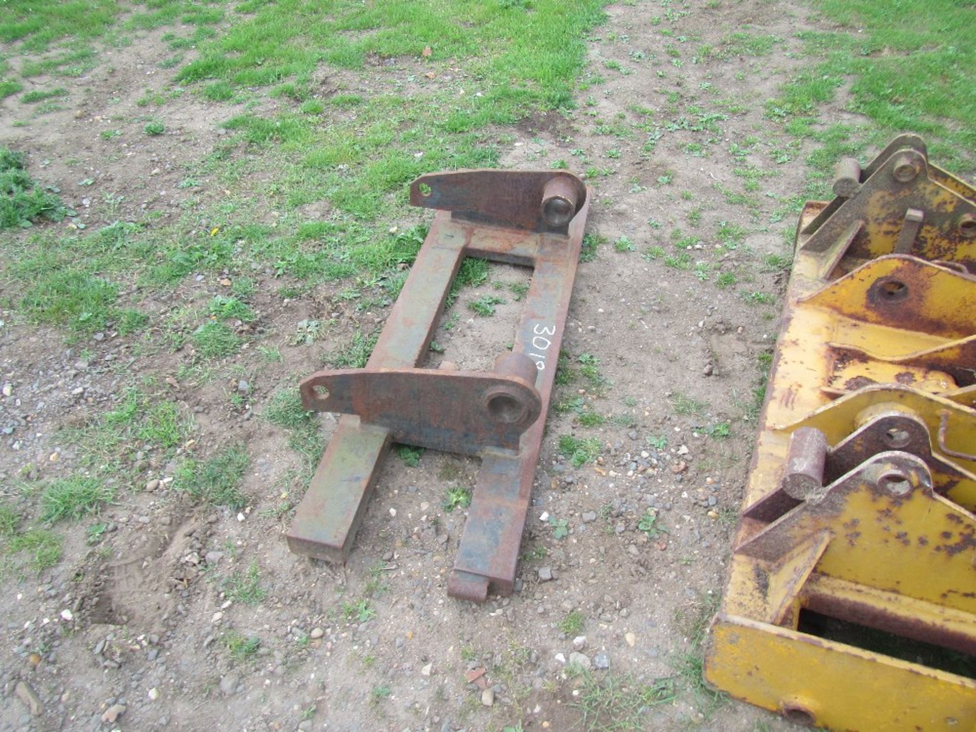 Manitou Back Plate without Tines UNRESERVED LOT - Image 4 of 4