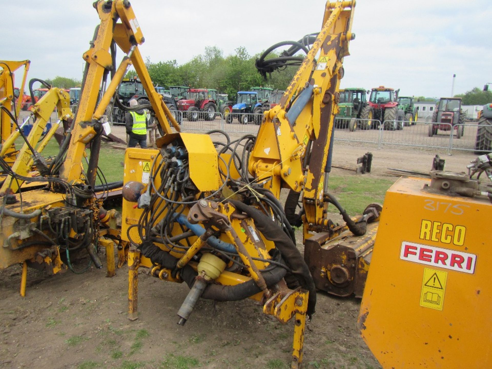 Bomford BS8 PTO Driven Hydraulic Flail Arm to suit 3 point linkage, c/w controls - Image 2 of 4