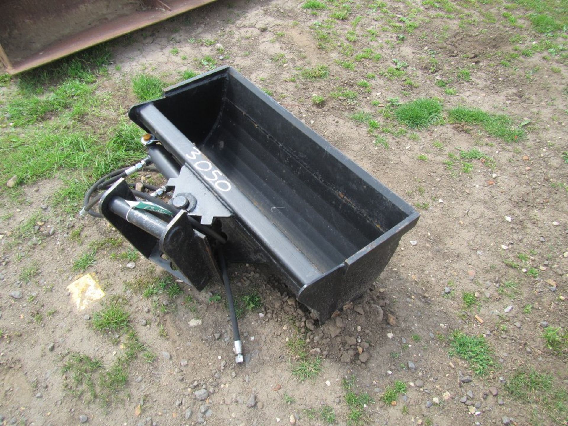 31in Hydraulic Tilt Ditching Bucket. Unused - Image 4 of 4