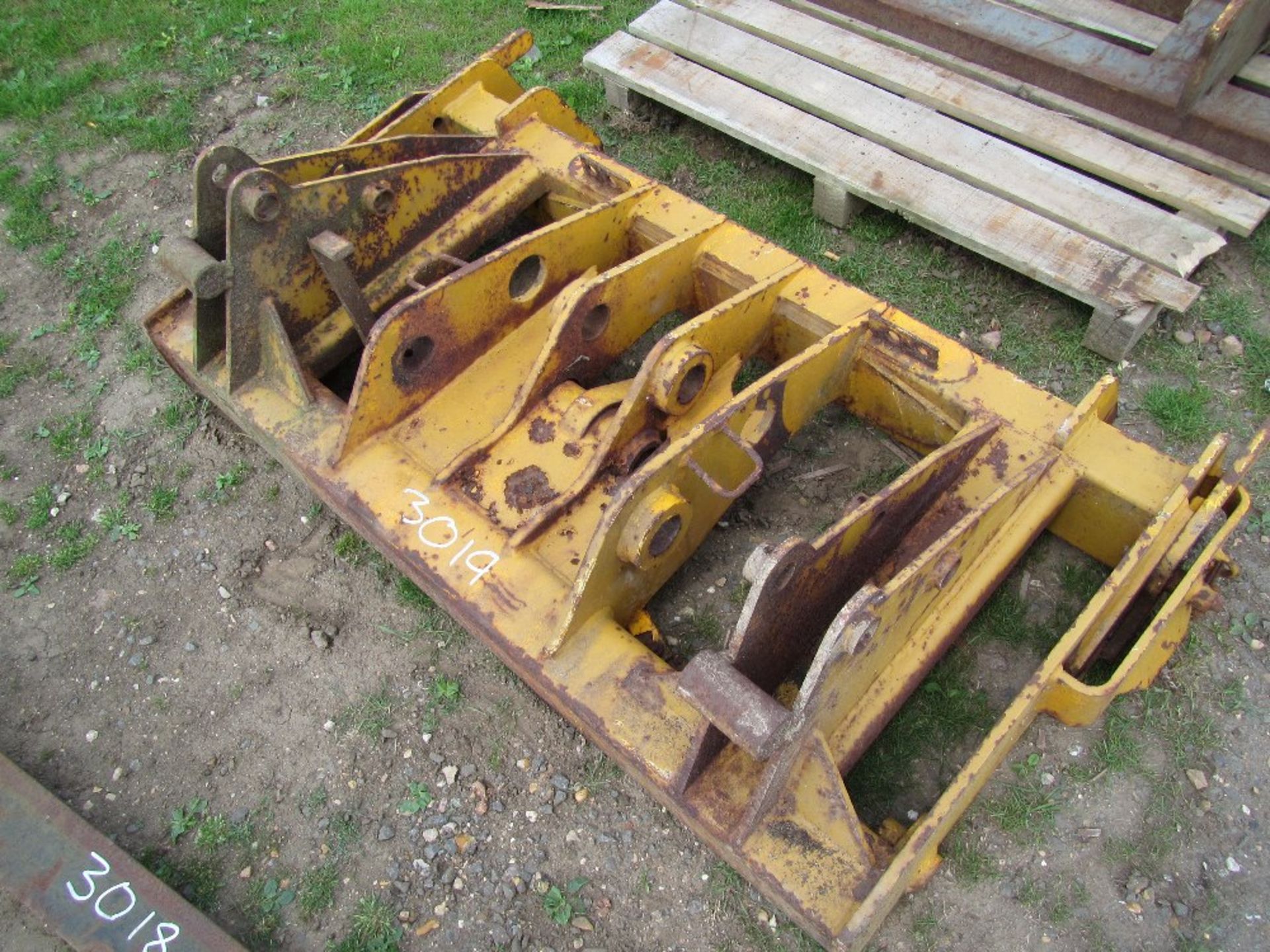 Back Plate to suit JCB Telescopic Forklift UNRESERVED LOT