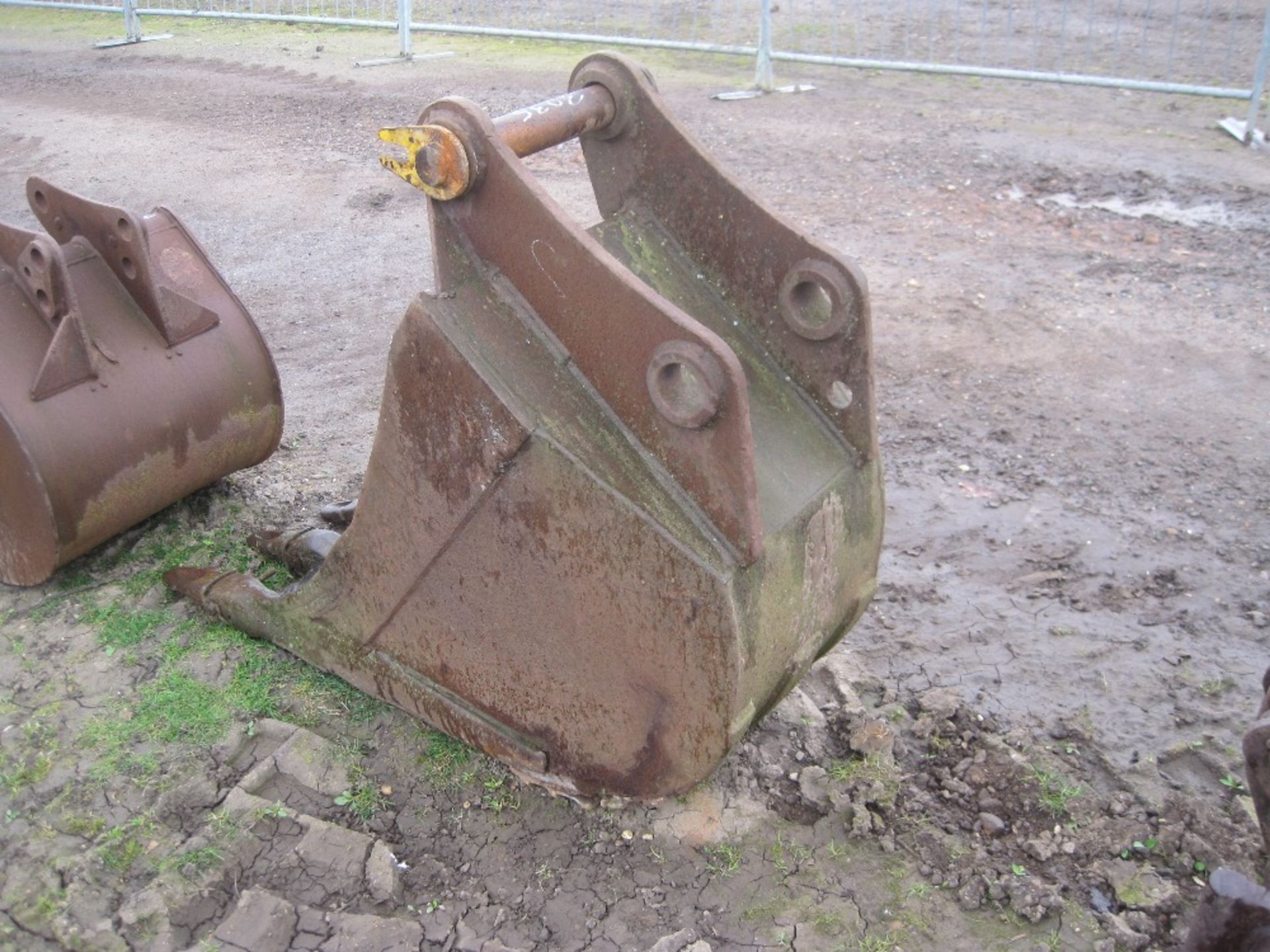 Spence Bucket c/w 65mm Holes (18in at Bottom & 21in Top) - Image 2 of 5