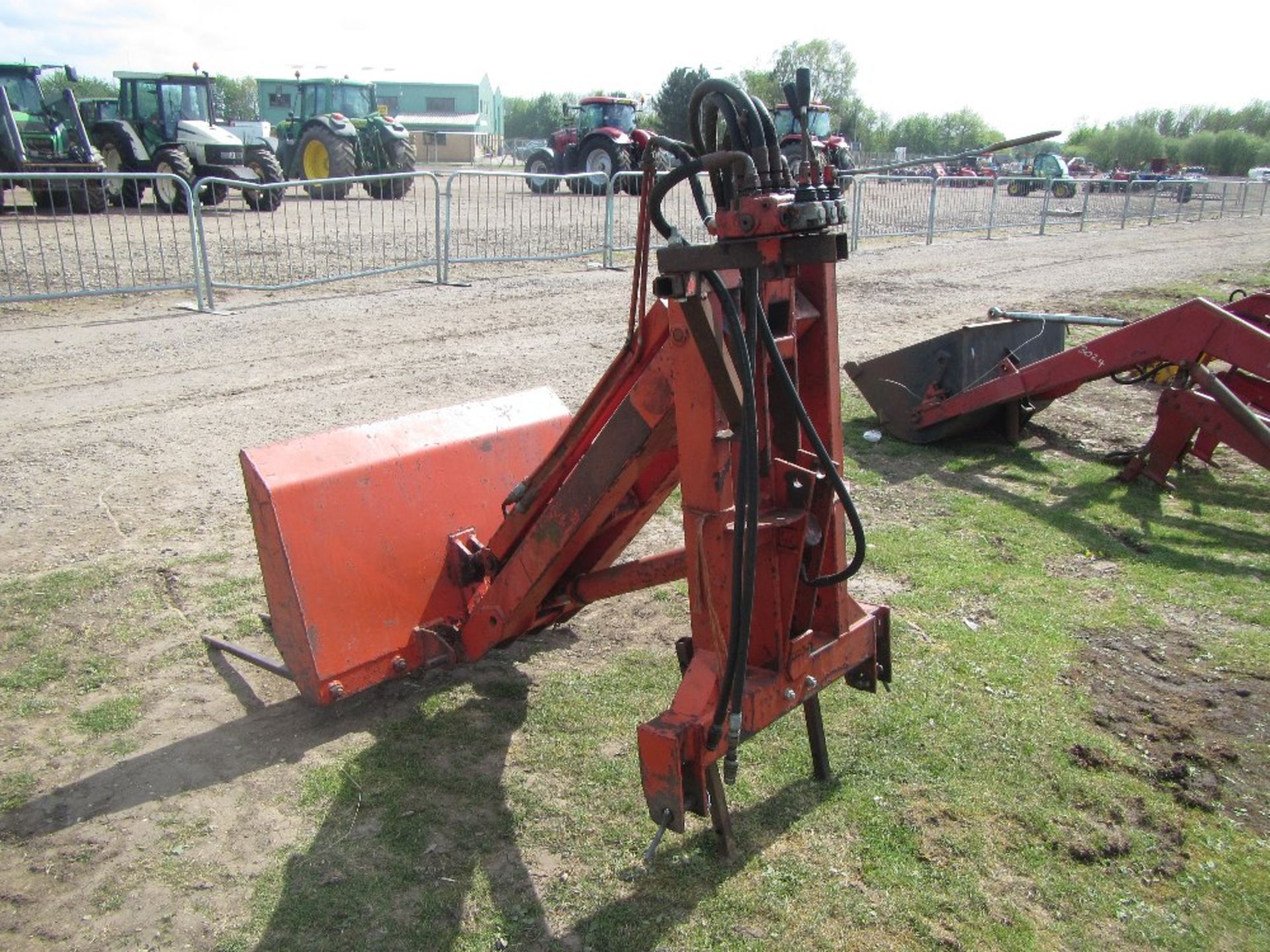 Rear Mounted Loader - Image 4 of 5