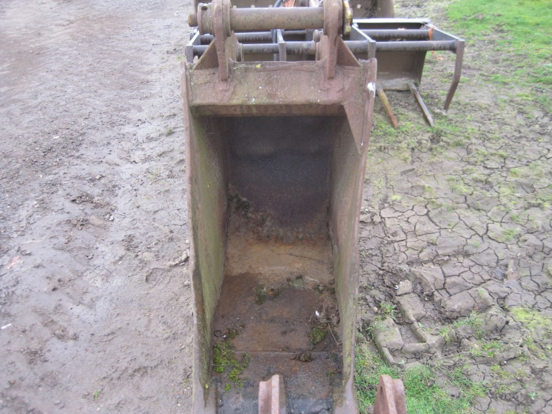 Spence Bucket c/w 65mm Holes (18in at Bottom & 21in Top) - Image 4 of 5