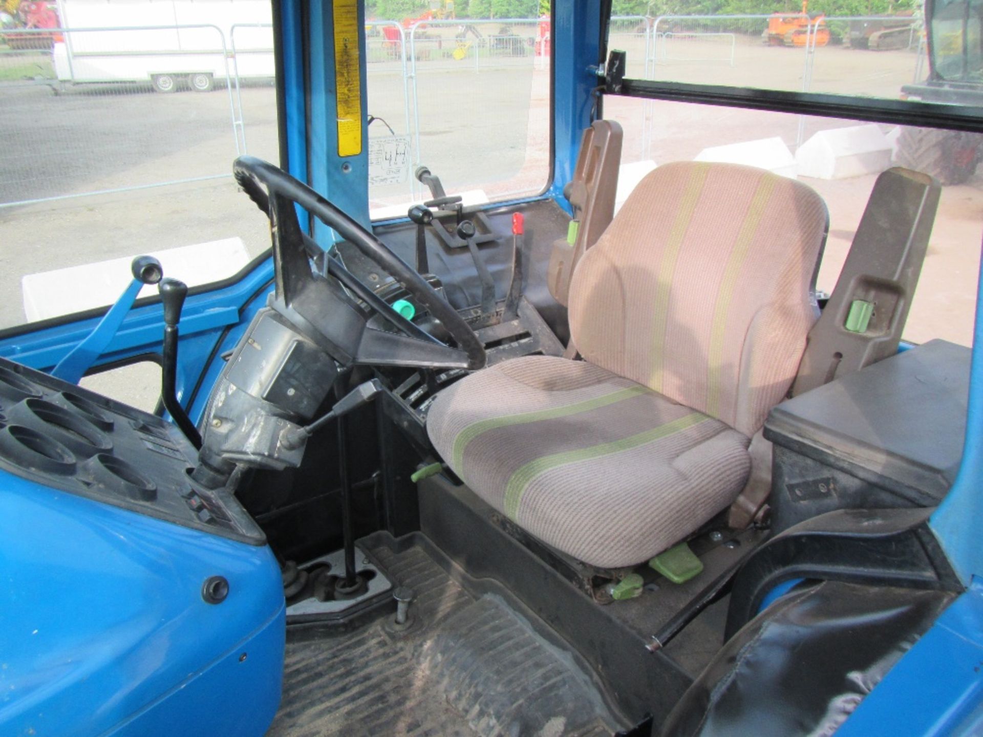 Ford 5610 Series 2 4wd Tractor c/w floor gear change, Q cab - Image 11 of 16