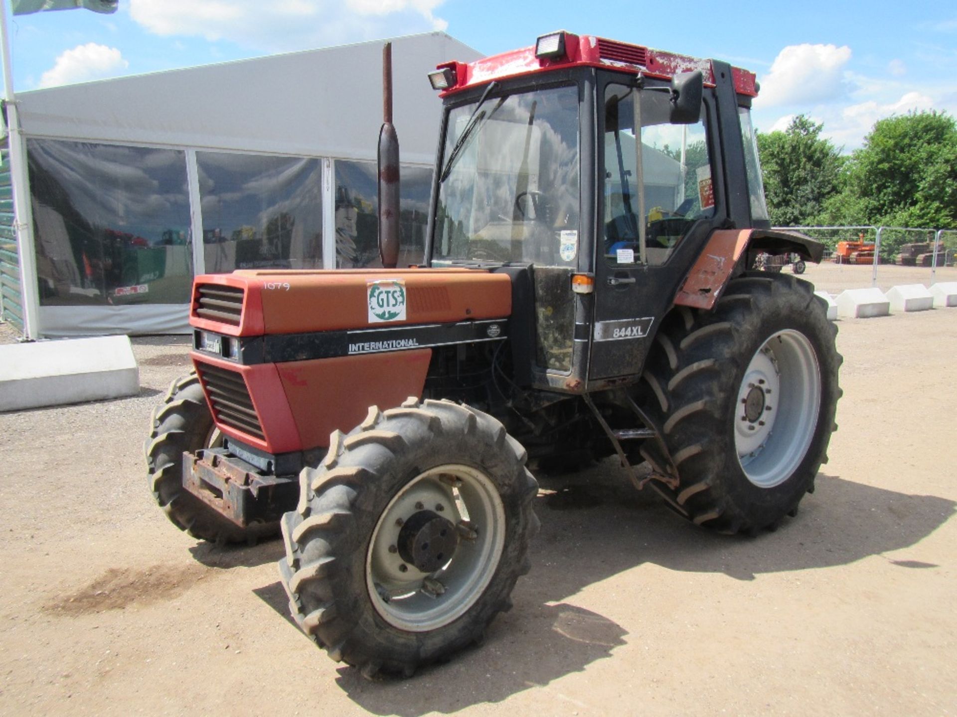 Case 844XL 4wd Tractor c/w V5 Reg. No. H734 BEG Hours: 7,275