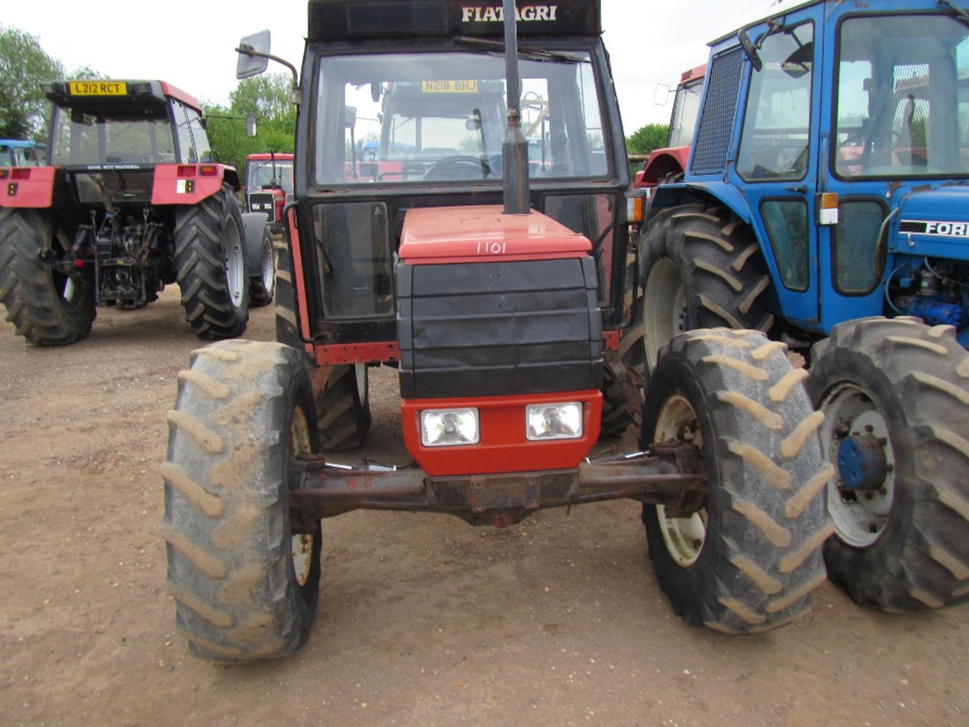 Fiat 82-94 4wd Tractor No V5 - Image 2 of 14