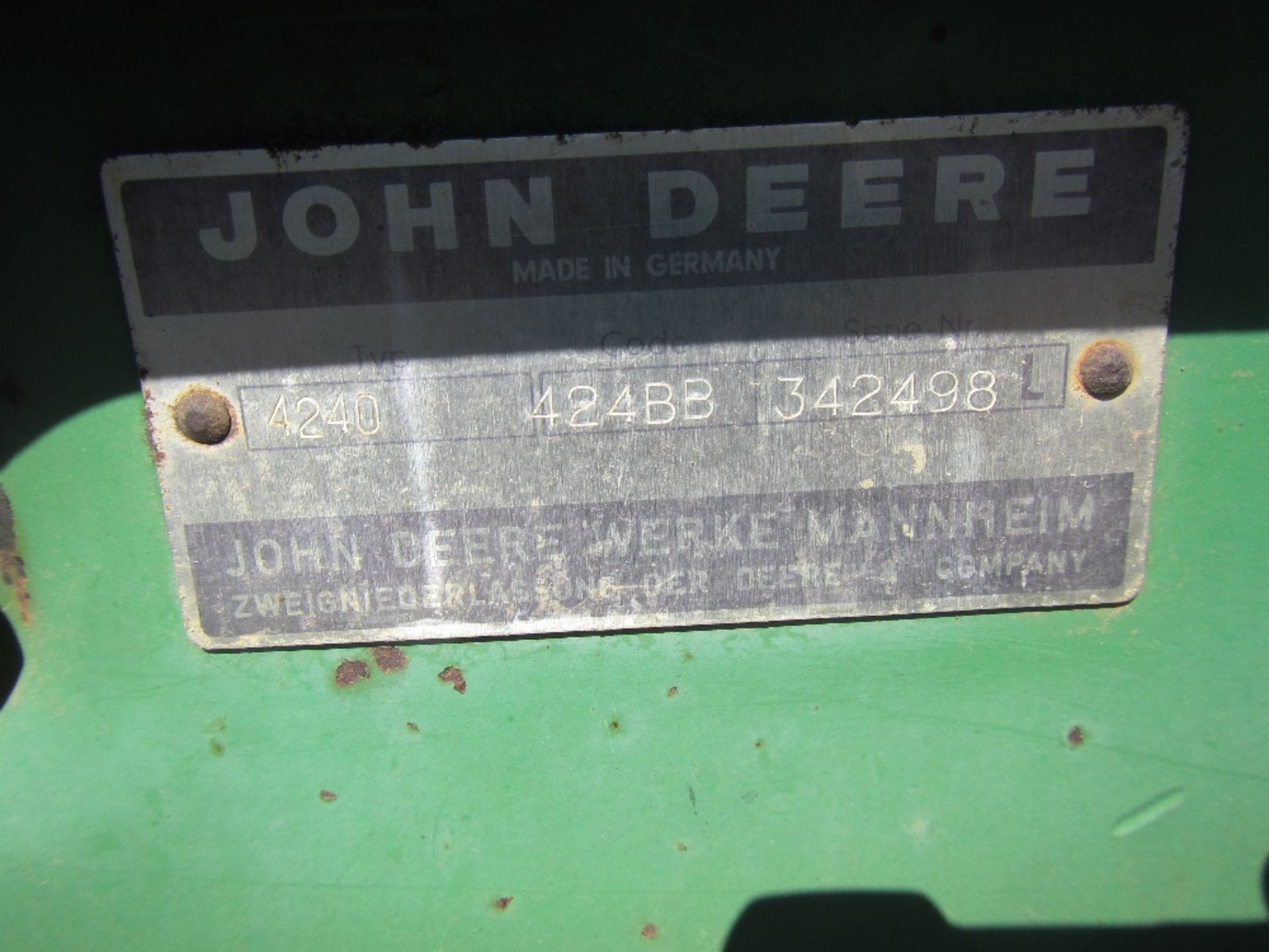 John Deere 4240 2wd Tractor X Reg - Image 4 of 9
