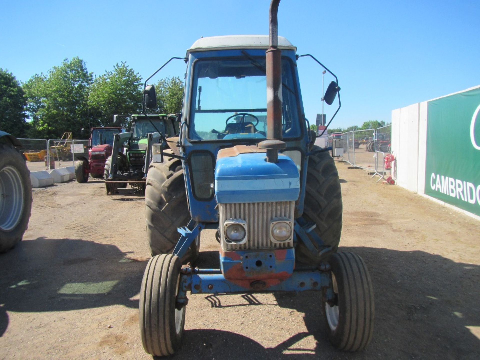 Ford 6610 2wd Tractor c/w V5. 2 owners Reg. No. B134 YEW Hours: 5,282 - Image 3 of 10