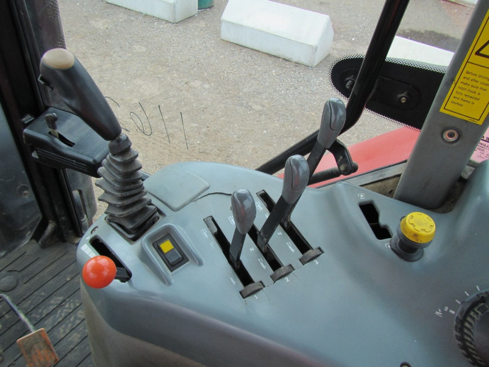 Massey Ferguson 20B Tractor c/w Duncan Cab, Power Steering, 8 Speed - Image 15 of 15