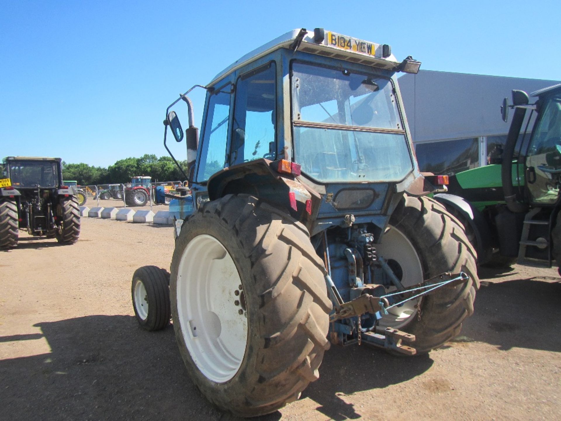 Ford 6610 2wd Tractor c/w V5. 2 owners Reg. No. B134 YEW Hours: 5,282 - Image 6 of 10