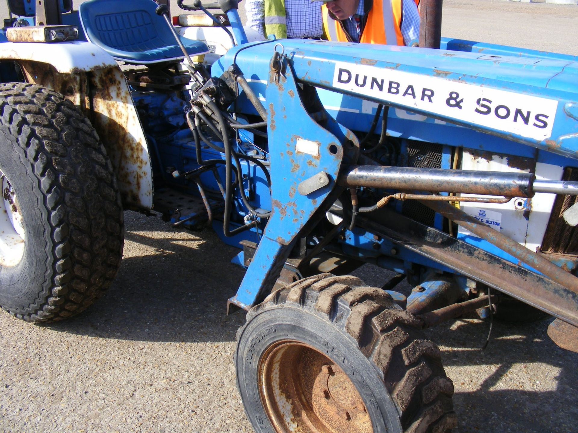 Ford 1710 Tractor c/w loader & backhoe - Image 2 of 7