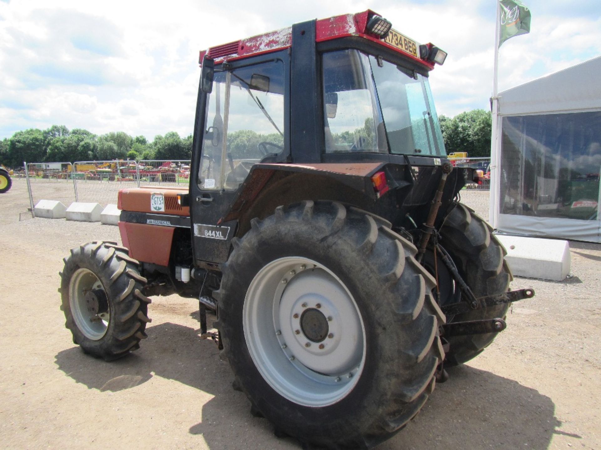 Case 844XL 4wd Tractor c/w V5 Reg. No. H734 BEG Hours: 7,275 - Image 9 of 17