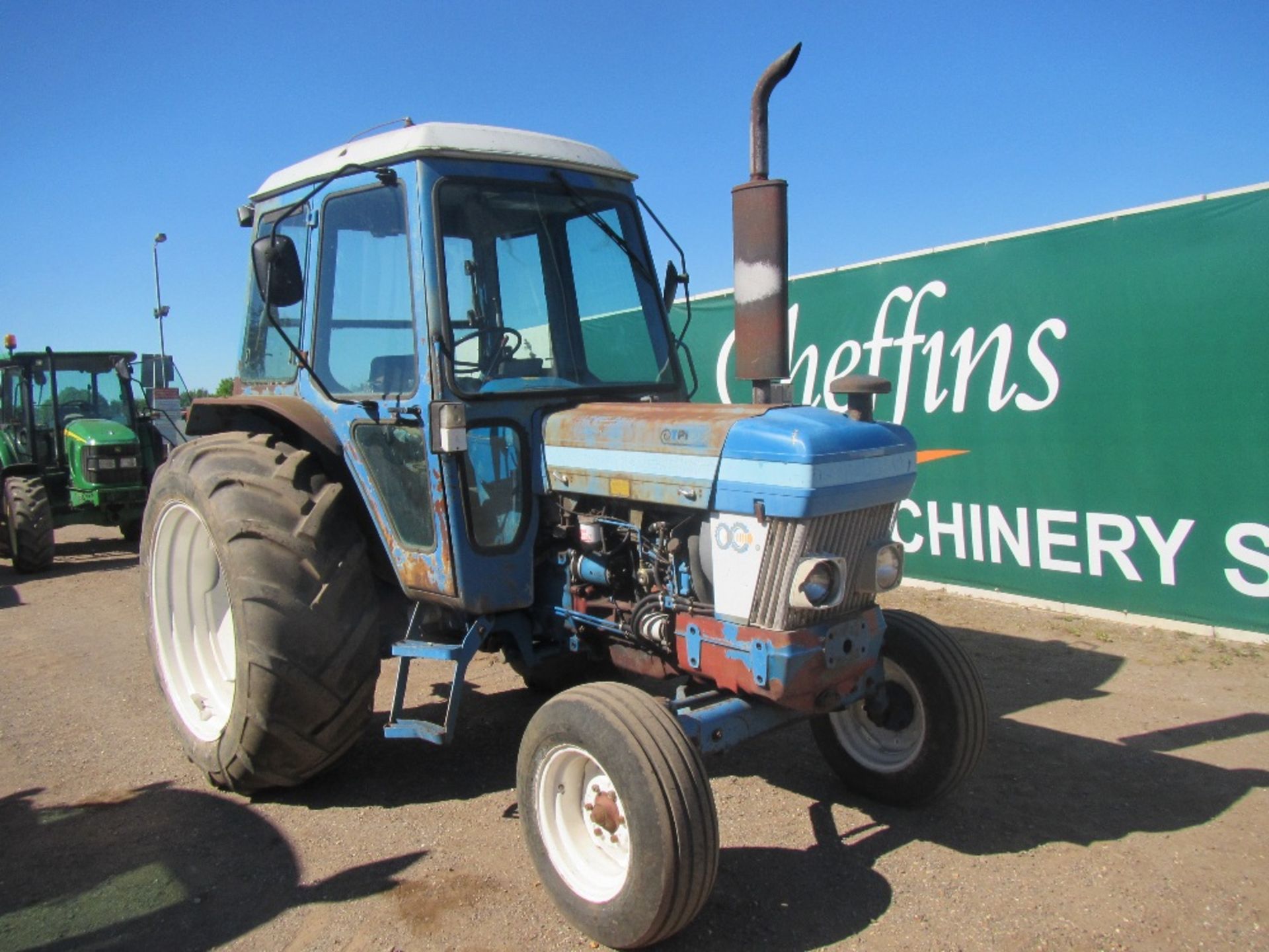 Ford 6610 2wd Tractor c/w V5. 2 owners Reg. No. B134 YEW Hours: 5,282 - Image 2 of 10