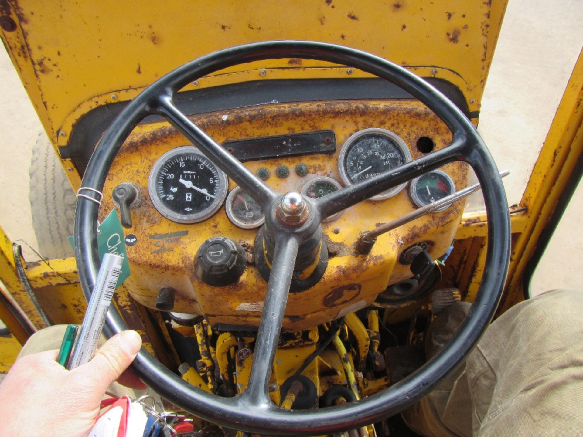 Massey Ferguson 20B Tractor c/w Duncan Cab, Power Steering, 8 Speed - Image 13 of 15